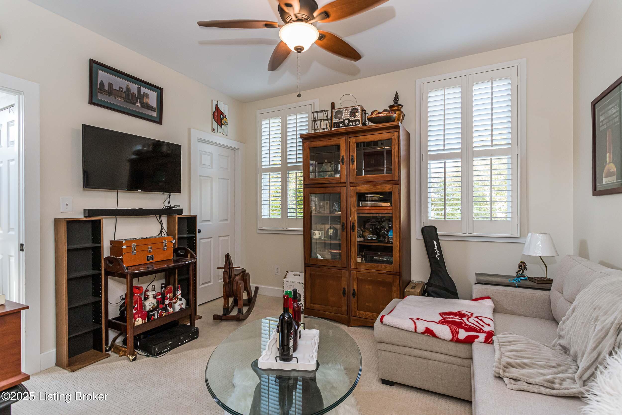 9214 Featherbell Blvd