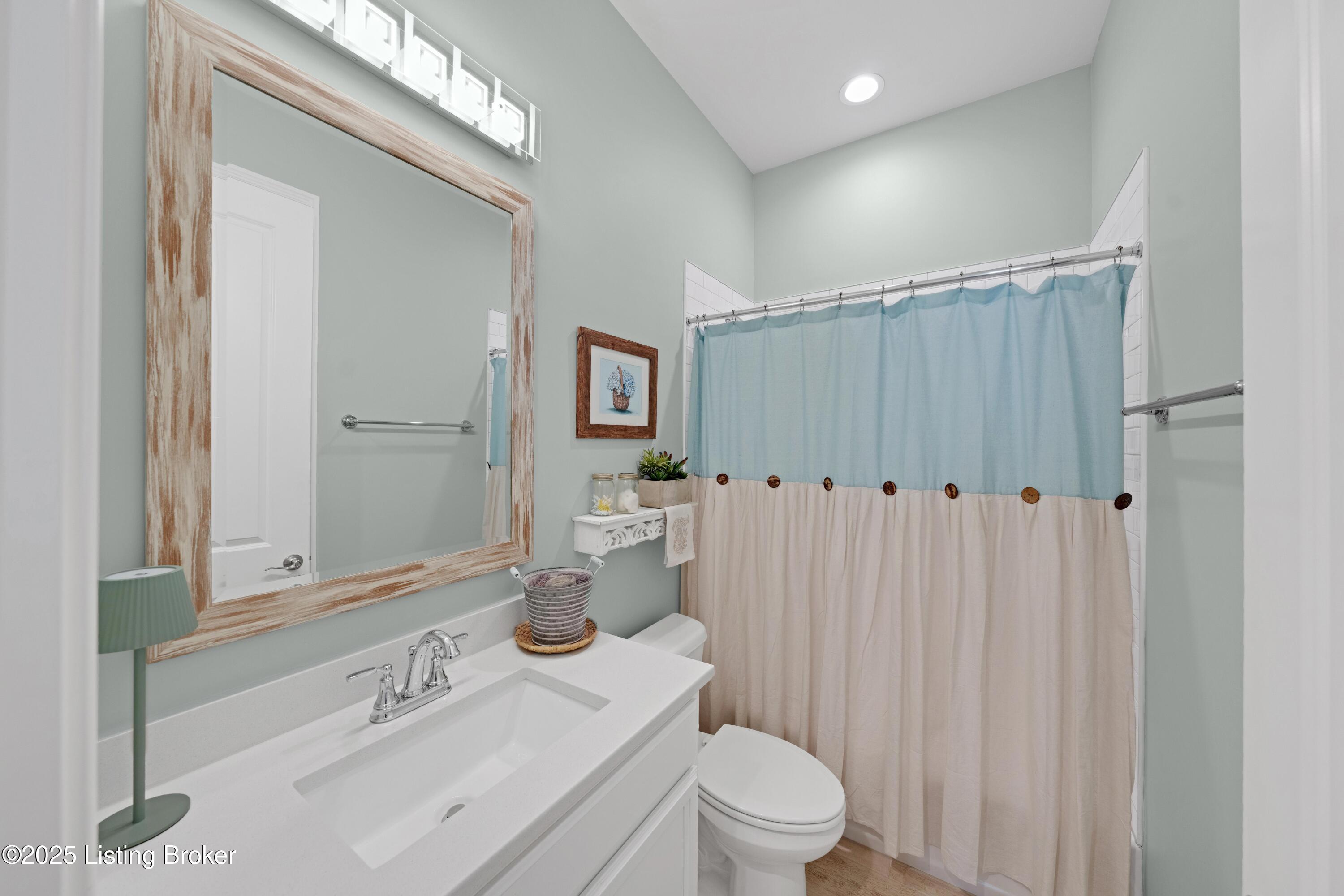 6208 Mistflower Cir, 101