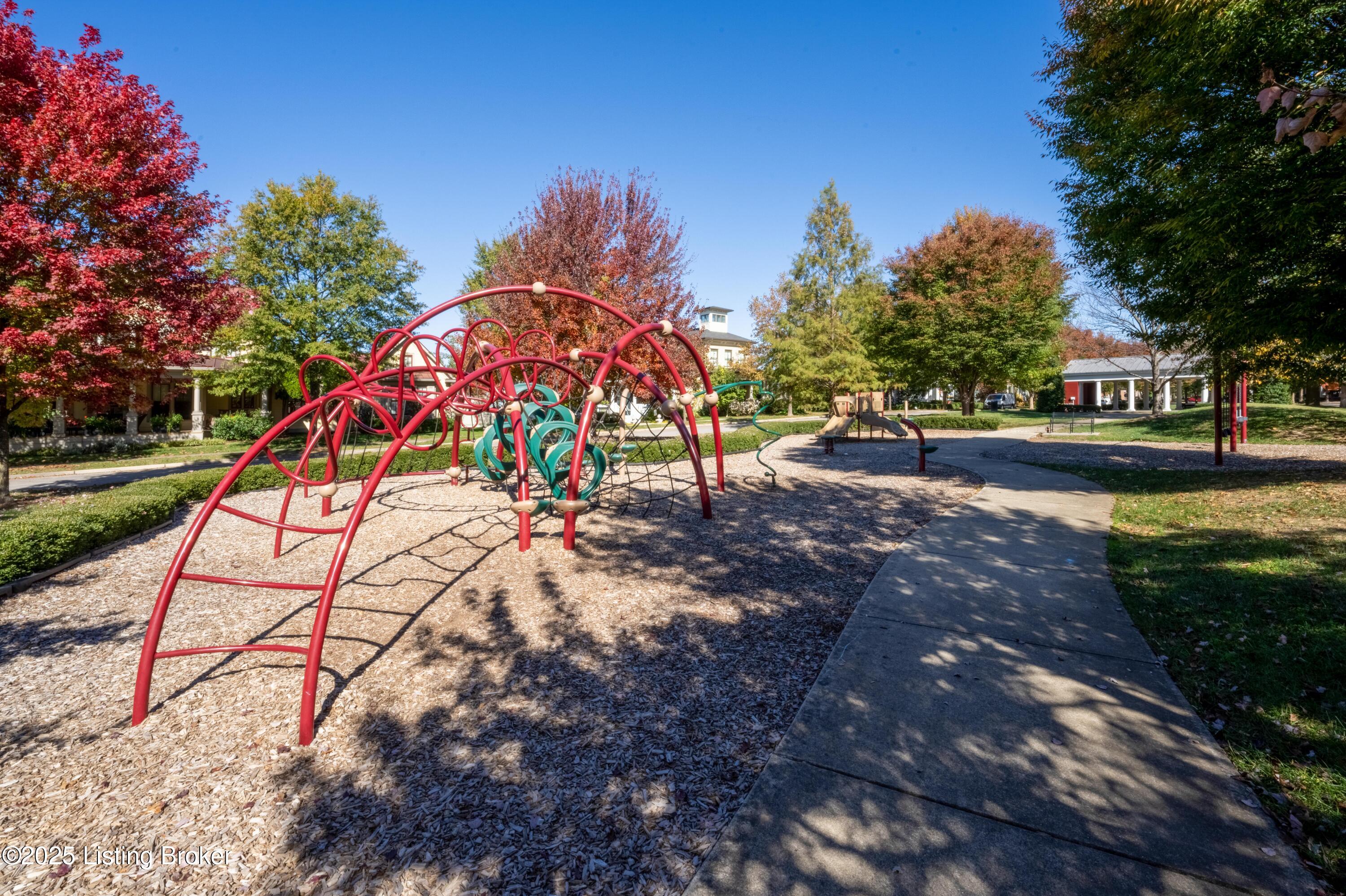 6208 Mistflower Cir, 101