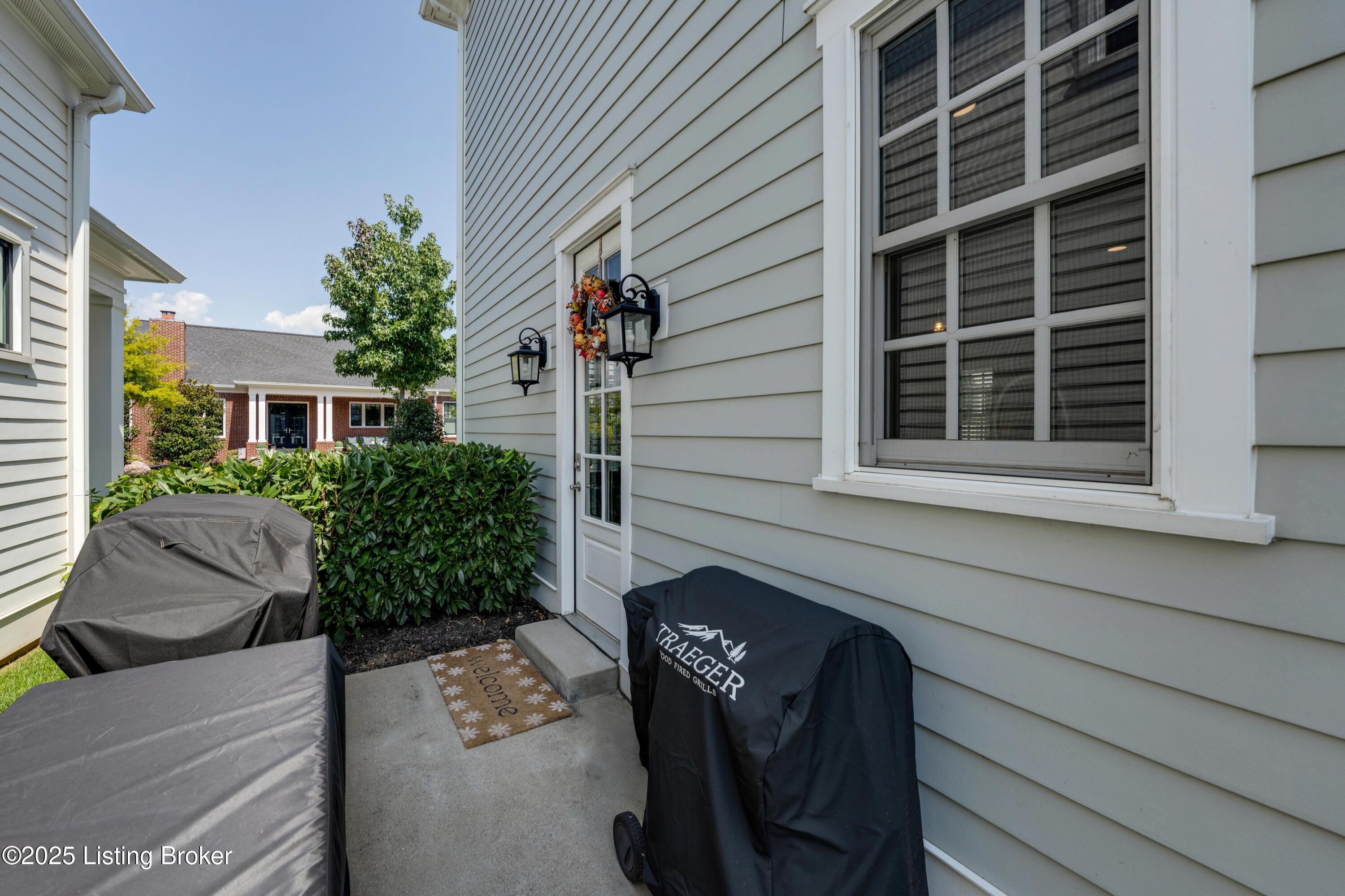 6208 Mistflower Cir, 101