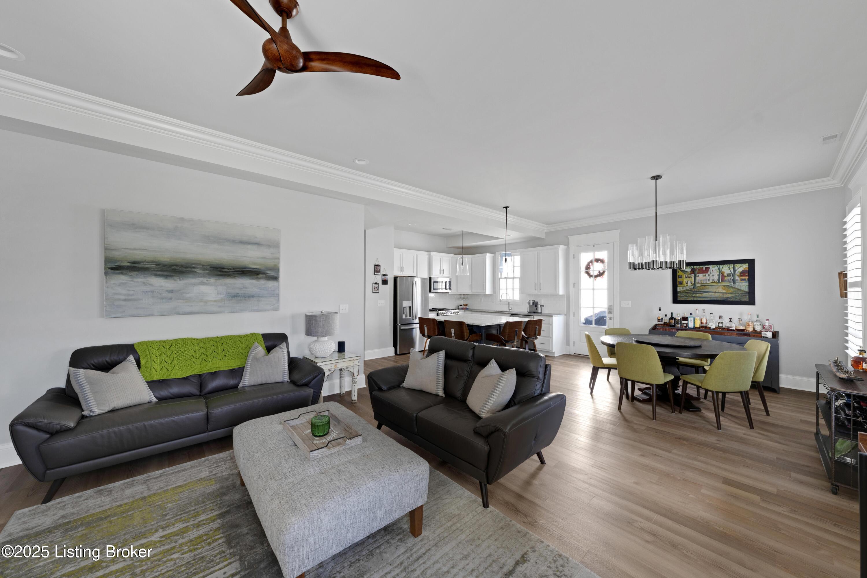 6208 Mistflower Cir, 101