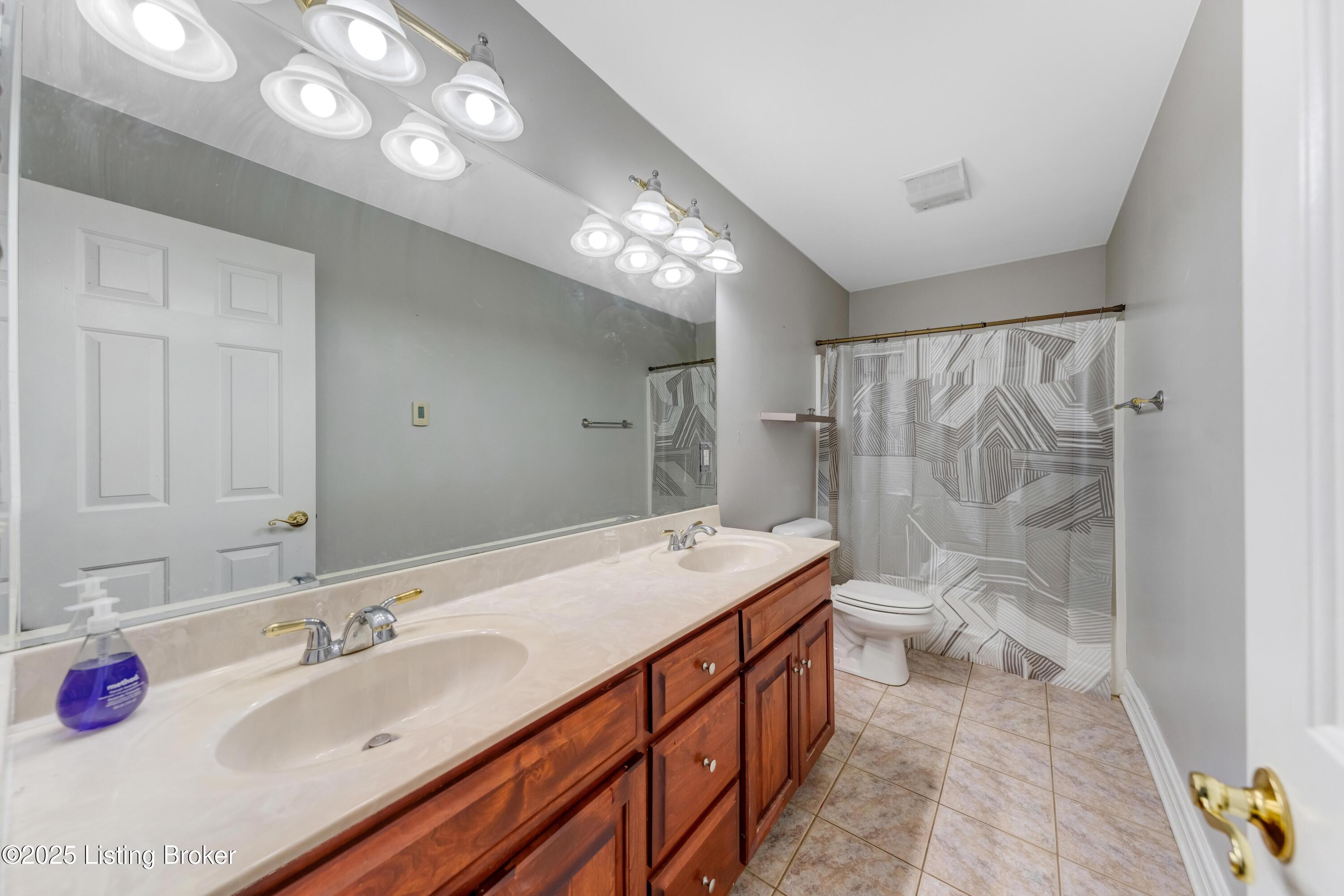 17023 Ashburton Dr