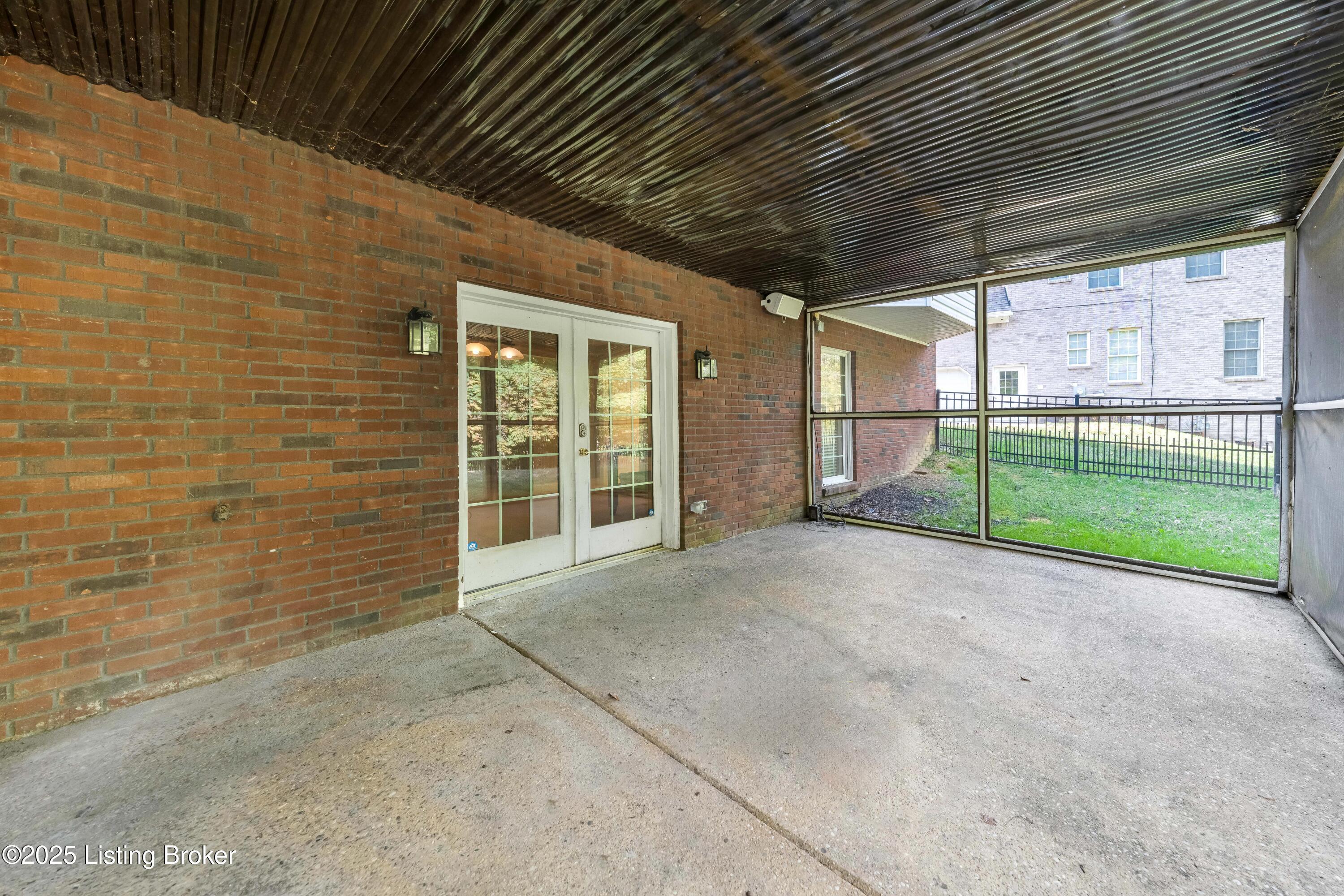 17023 Ashburton Dr