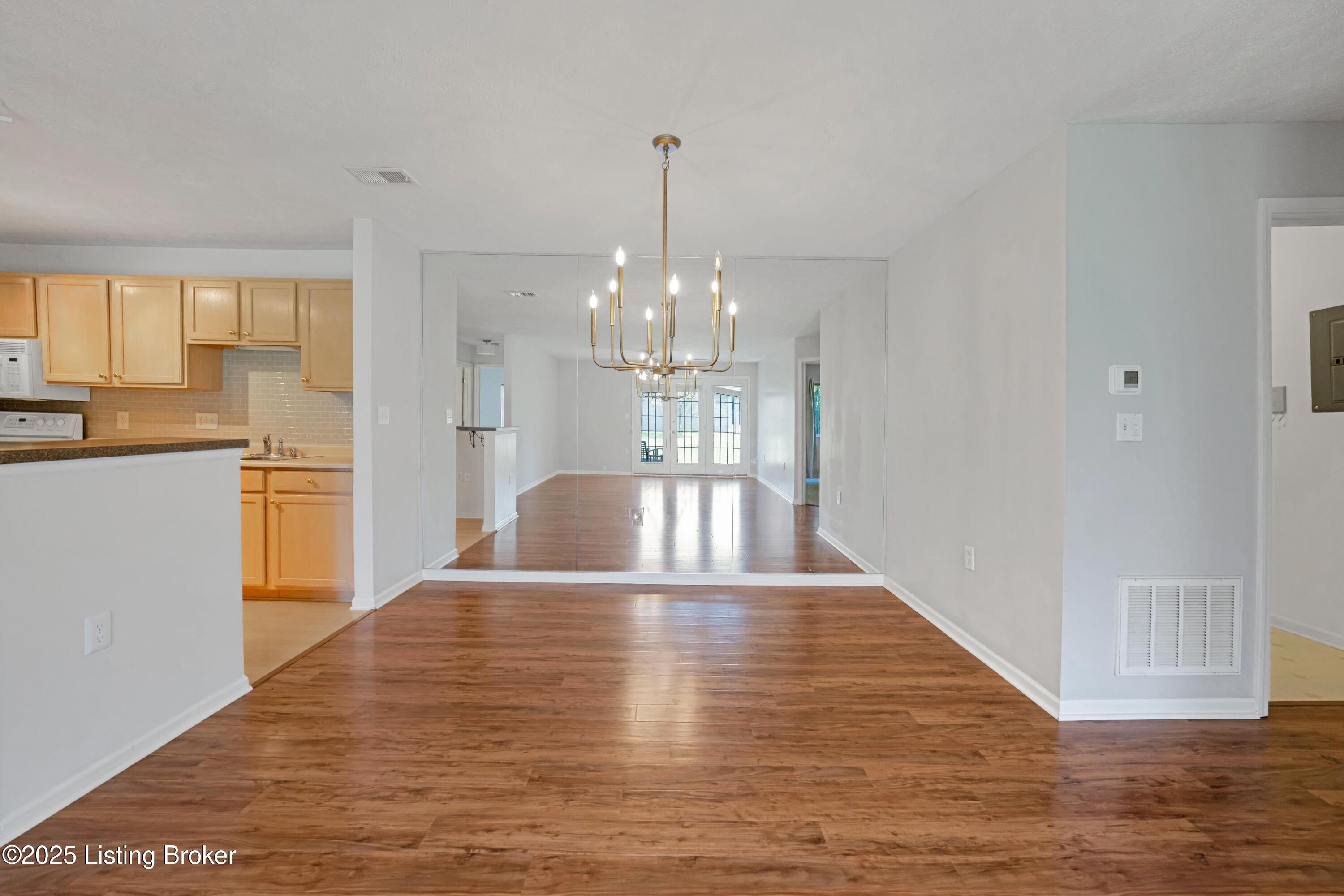 1304 Pickings Pl, 102