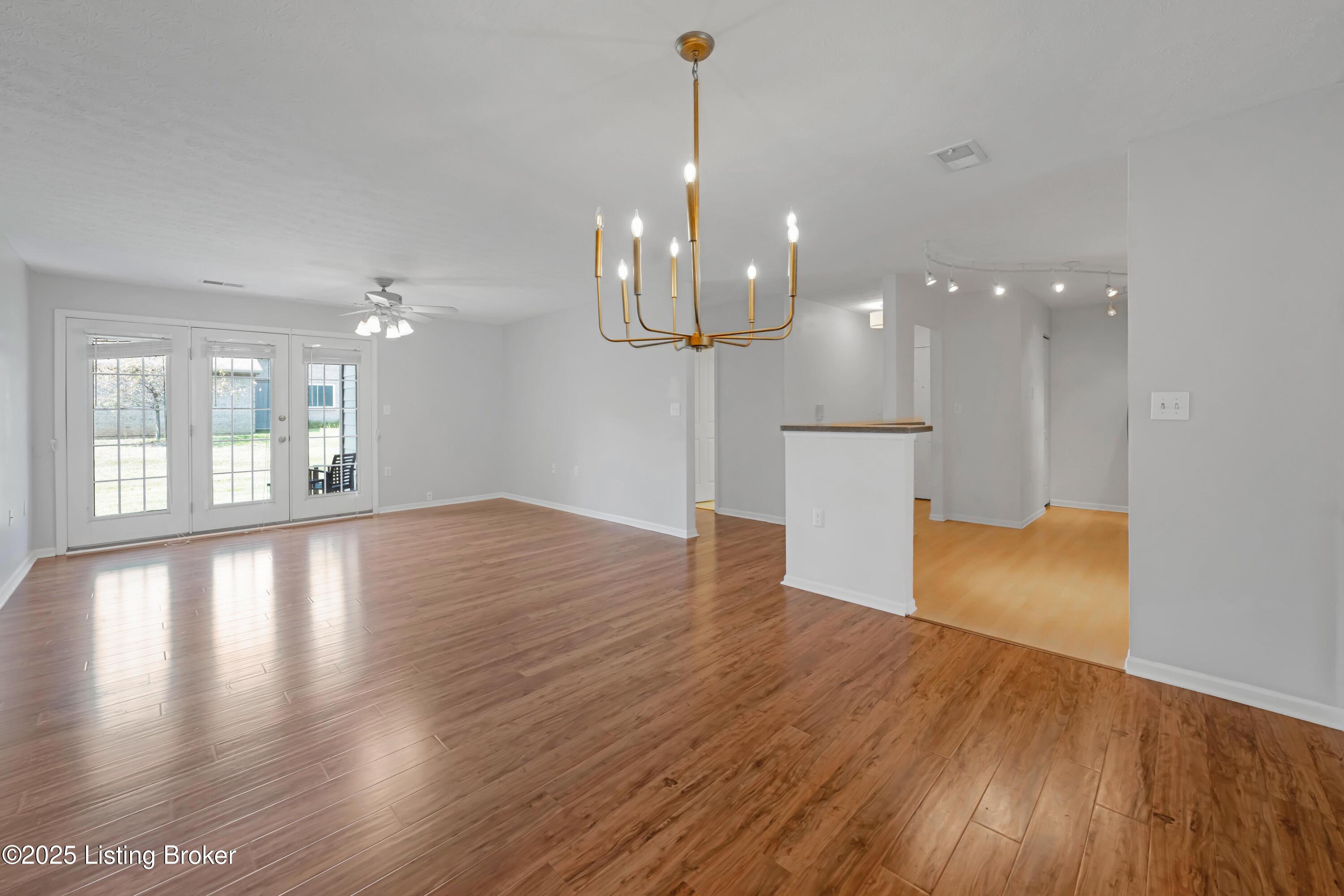 1304 Pickings Pl, 102