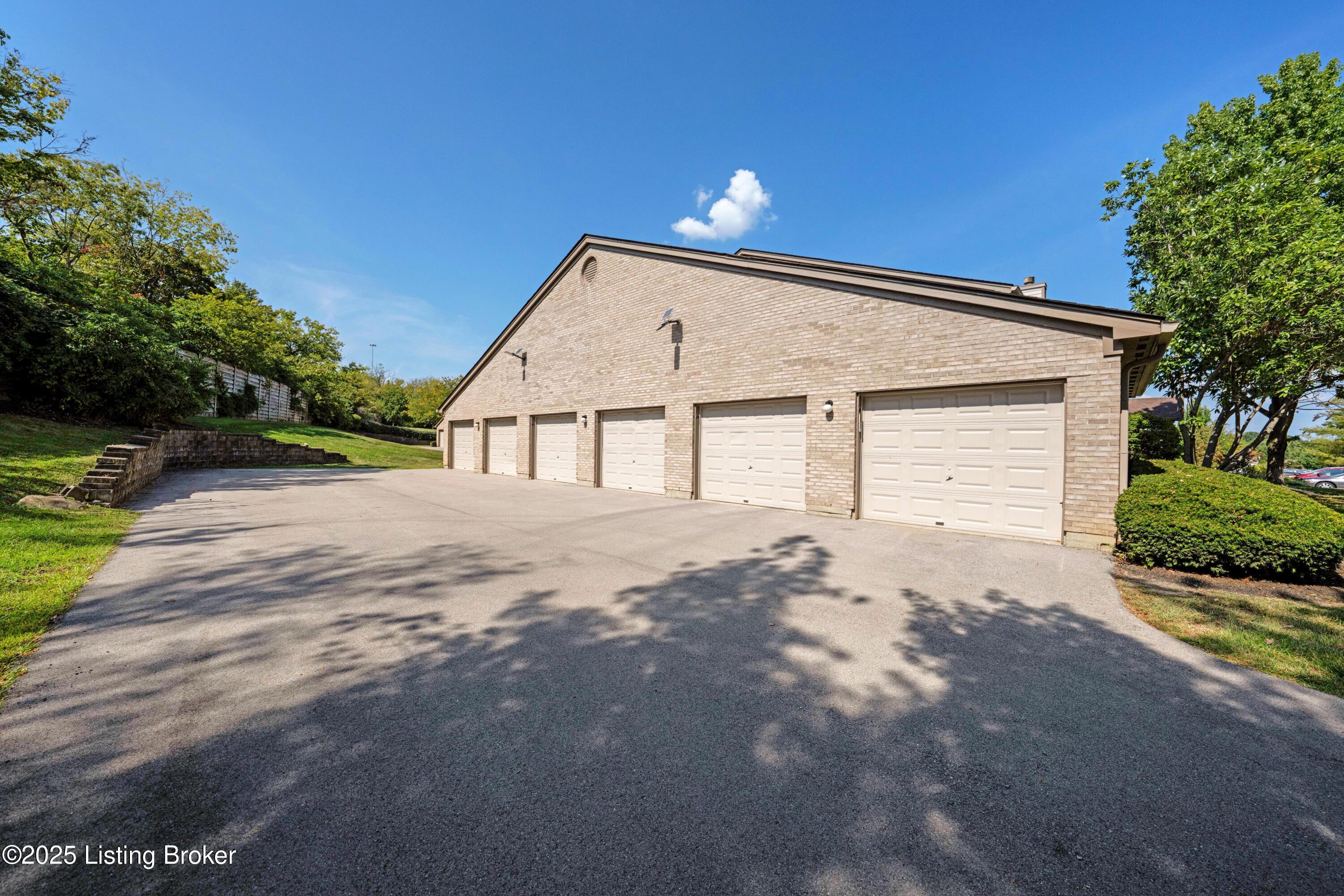 1304 Pickings Pl, 102