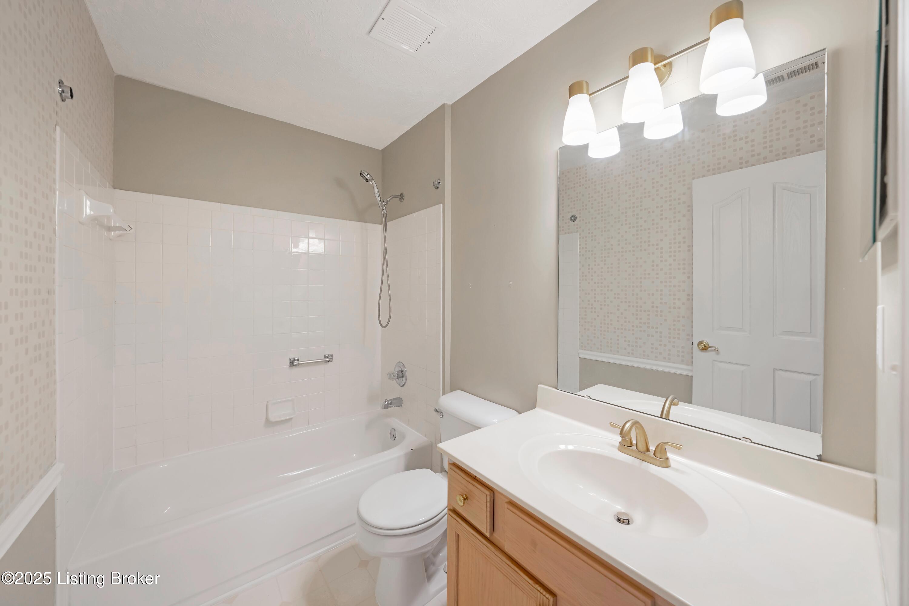 1304 Pickings Pl, 102