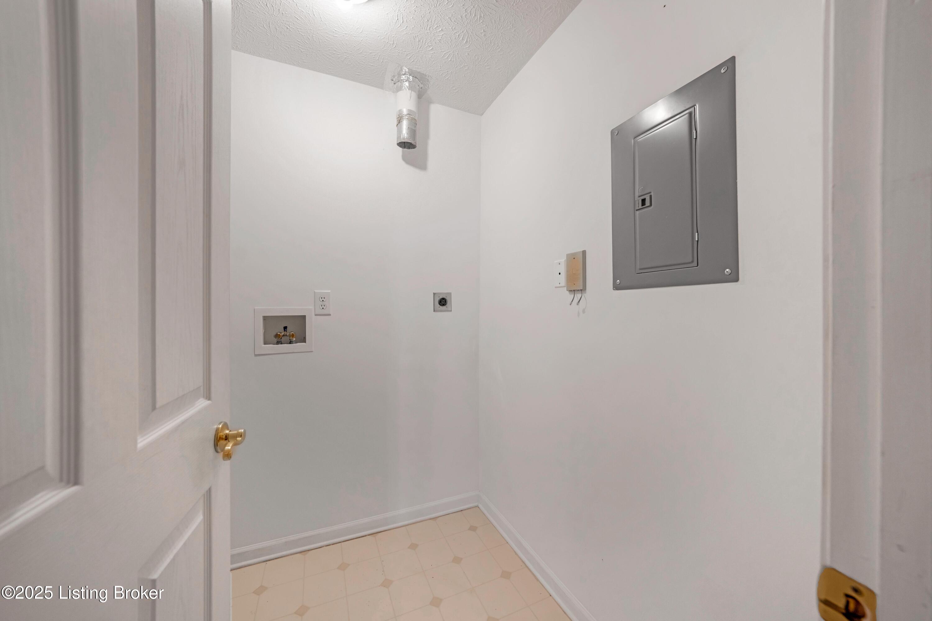 1304 Pickings Pl, 102