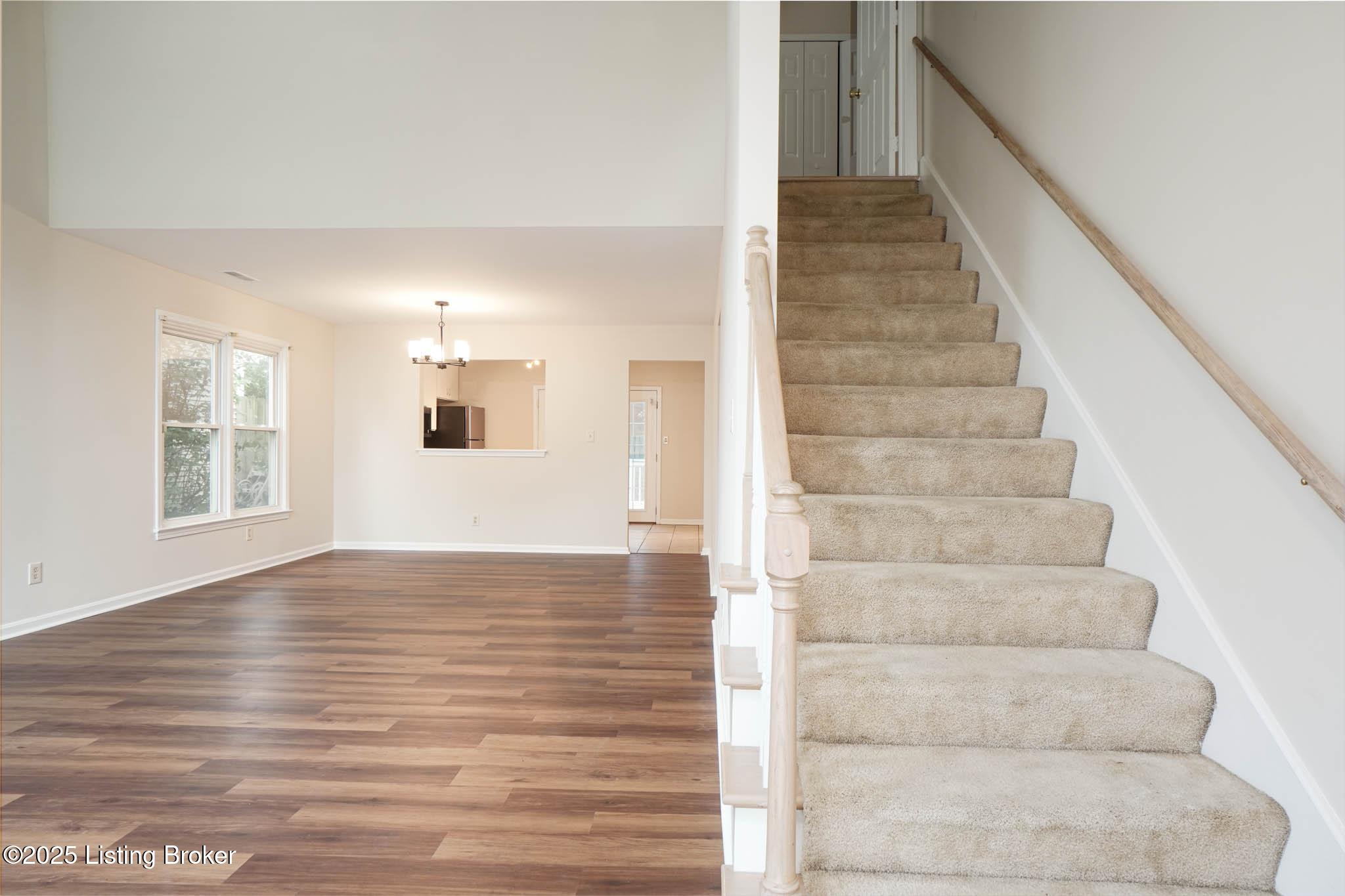 10509 Bay Pointe Ct, Louisville