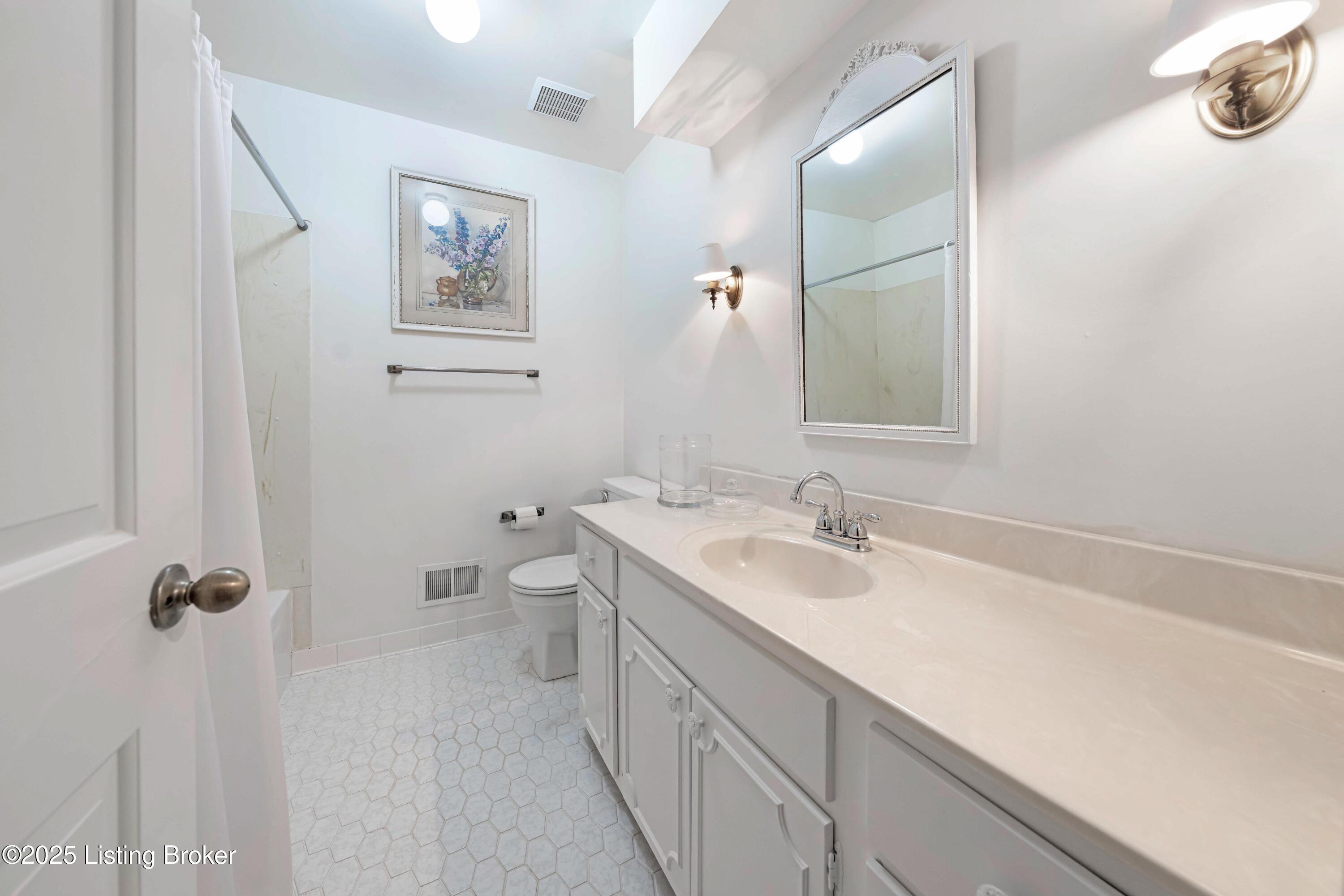 1006 Burning Springs Cir, 2E