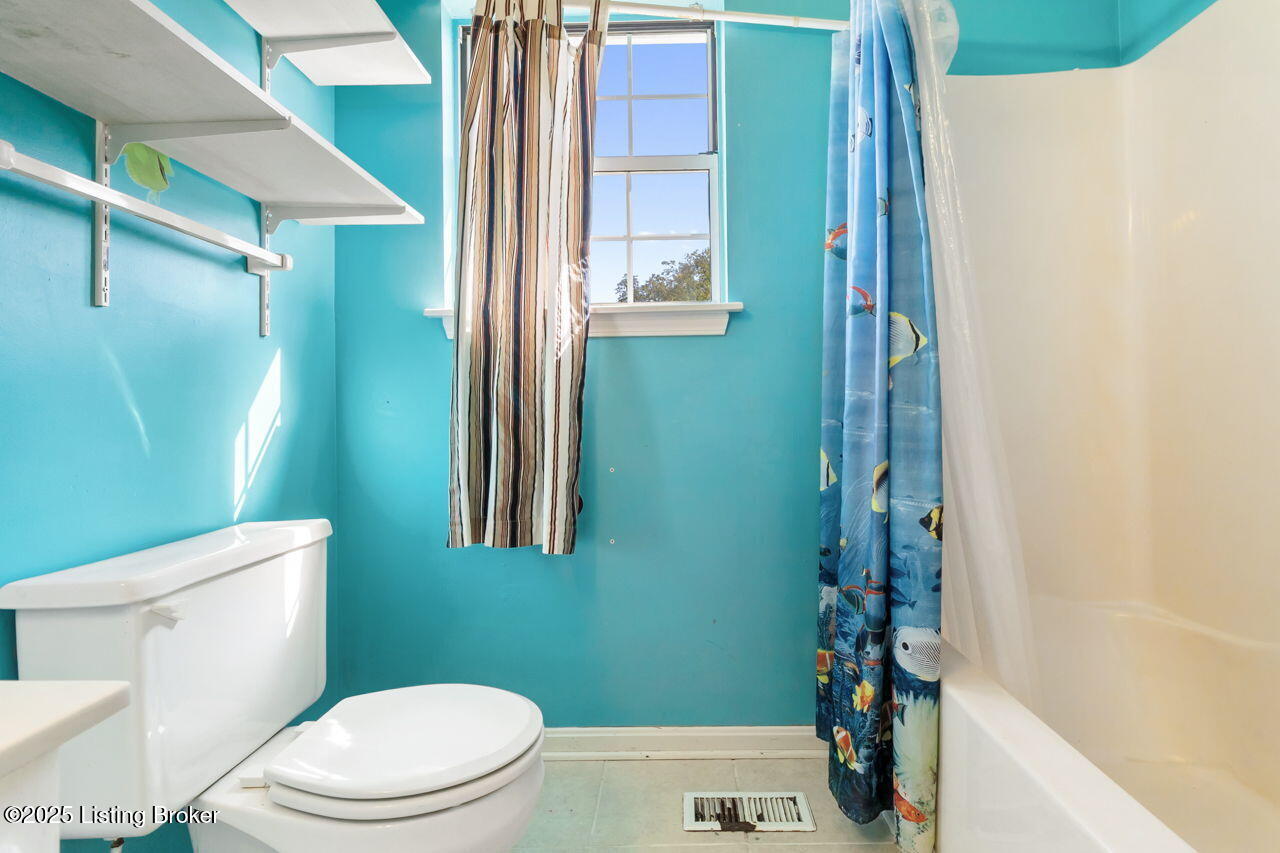 3815 Willowview Blvd