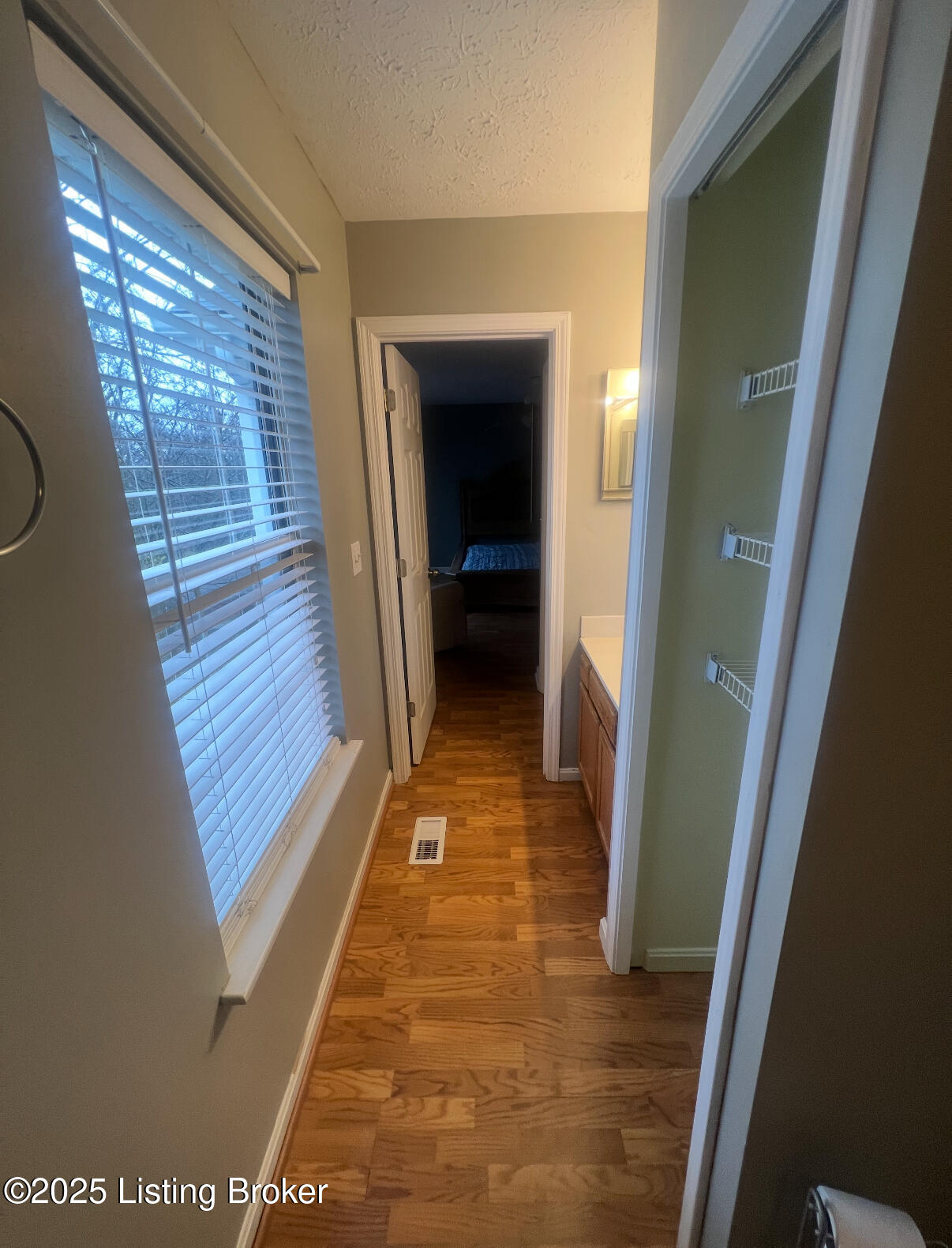 3815 Willowview Blvd