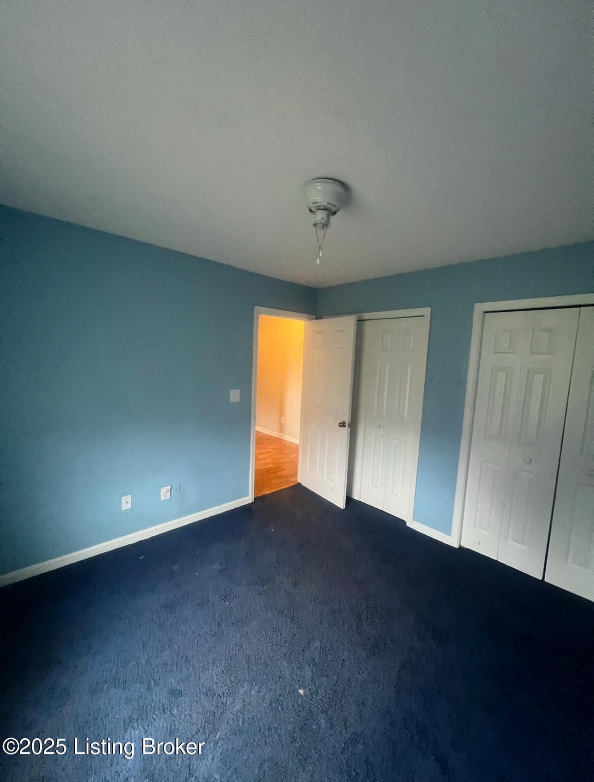 3815 Willowview Blvd