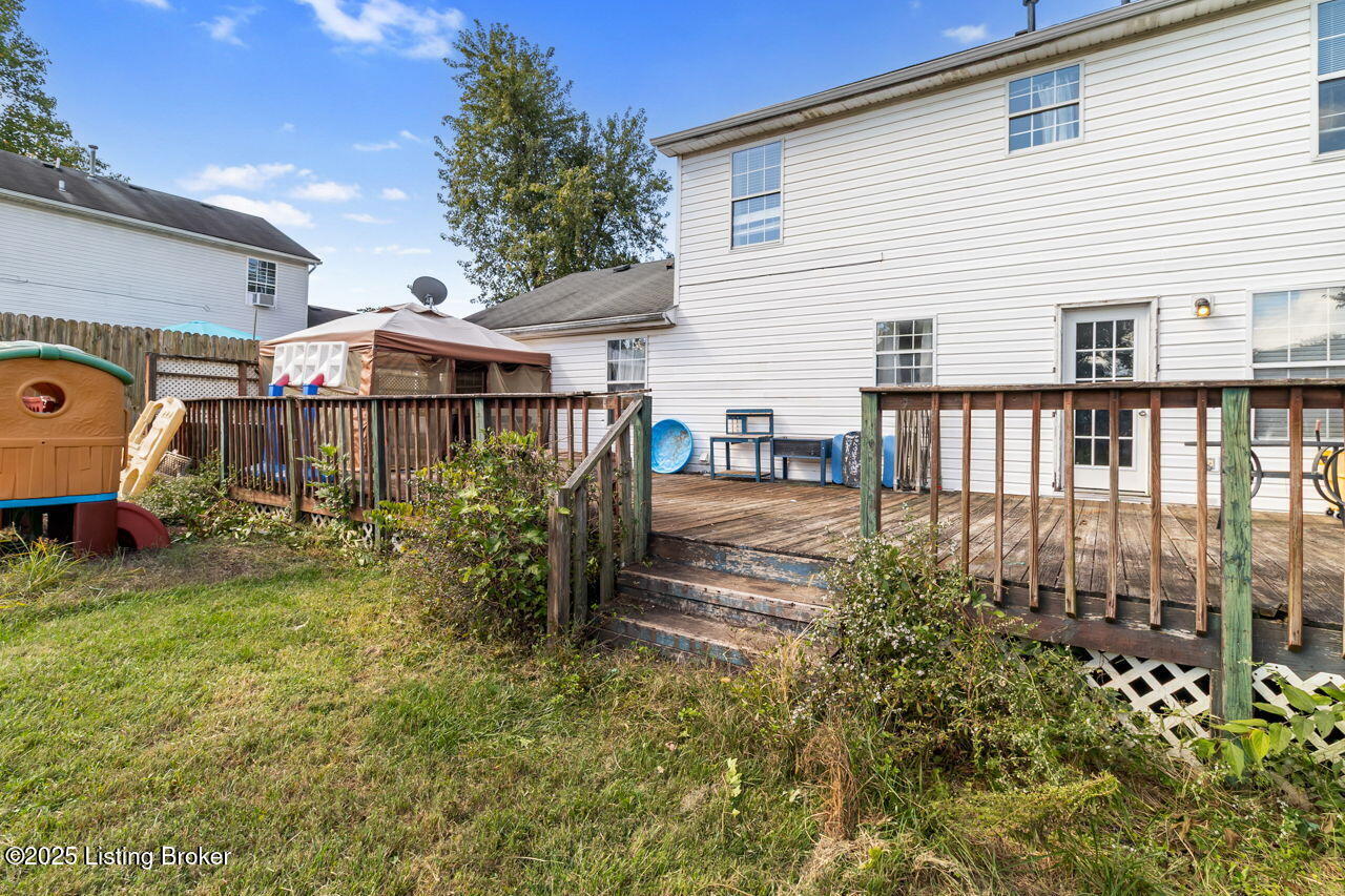 3815 Willowview Blvd