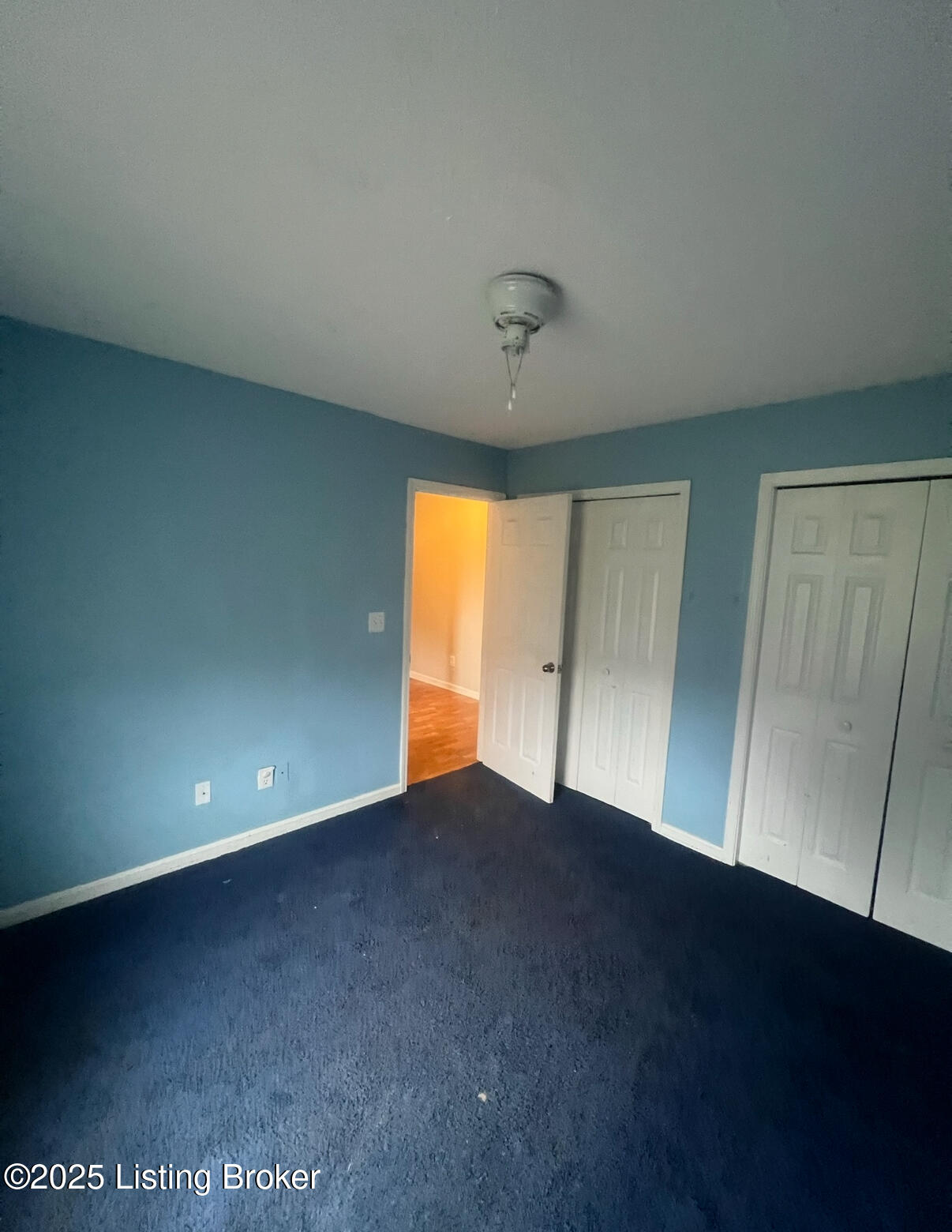 3815 Willowview Blvd