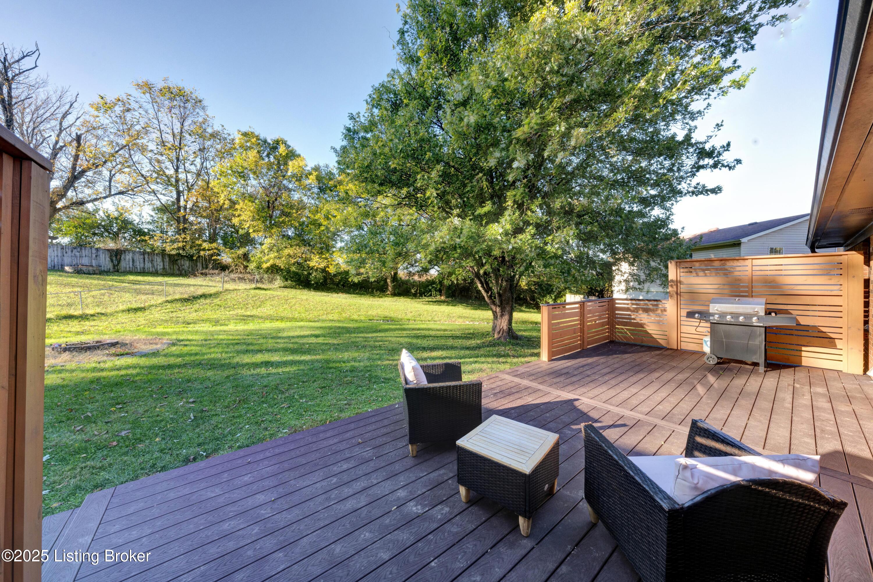 4416 Wendy Hills Dr, Crestwood
