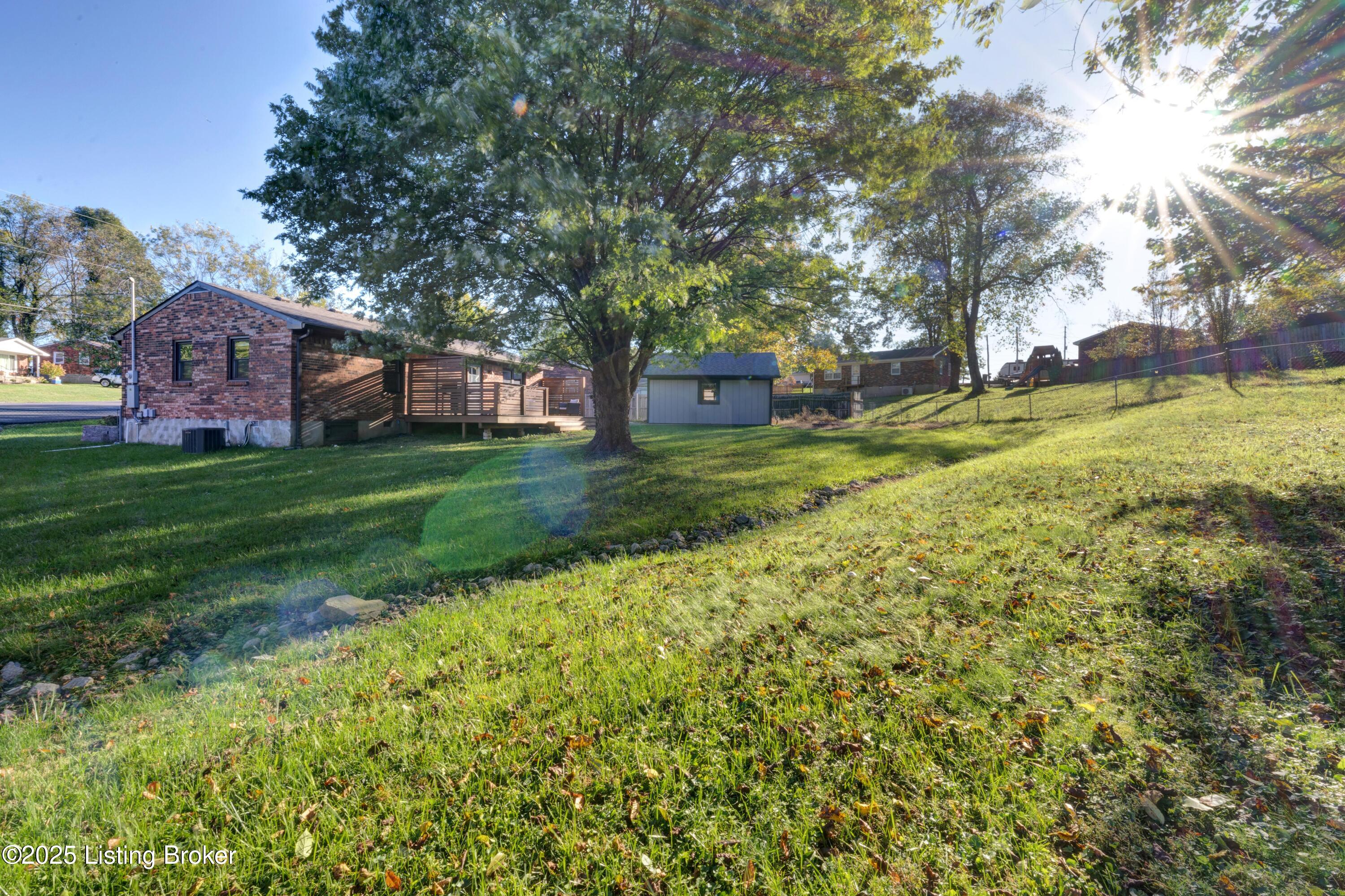 4416 Wendy Hills Dr, Crestwood