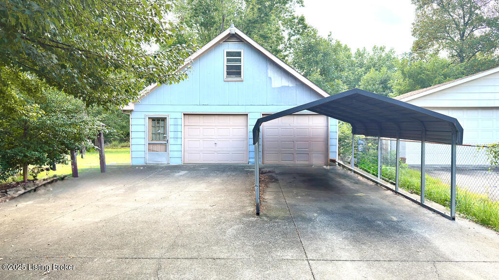 110 Seneca Trail, Louisville