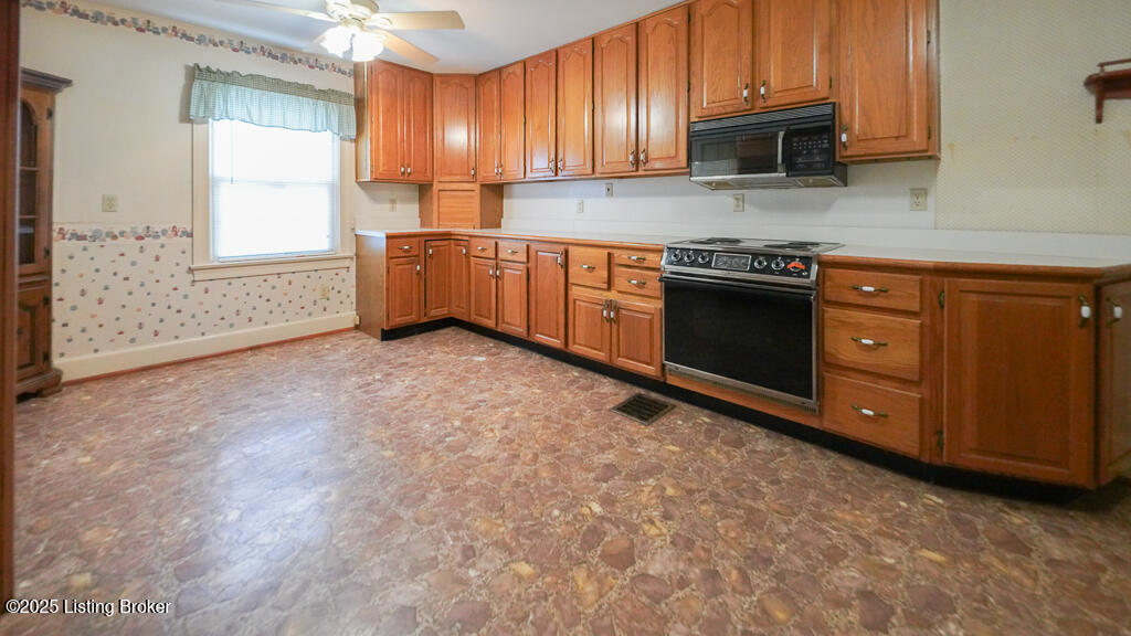 110 Seneca Trail, Louisville