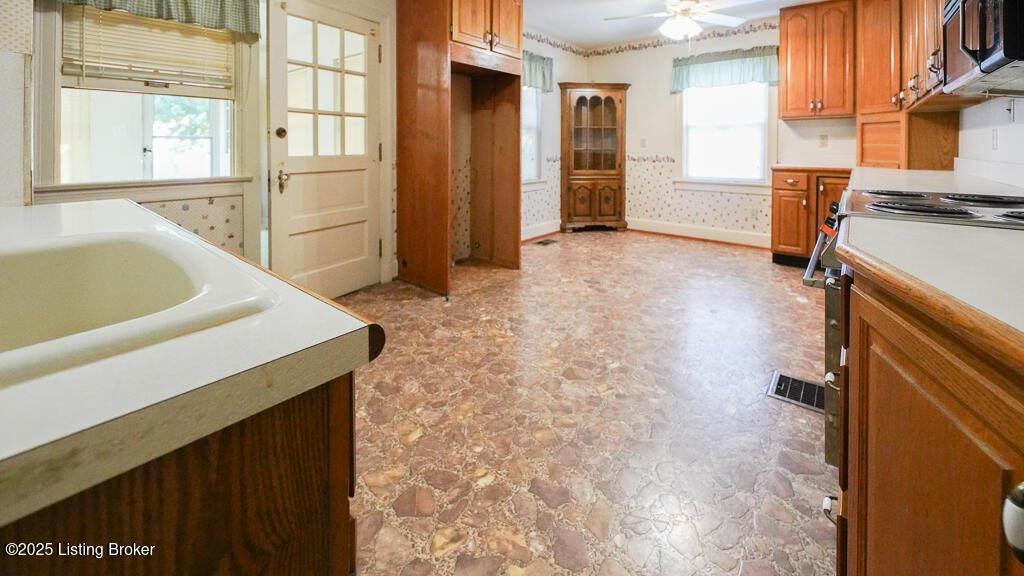 110 Seneca Trail, Louisville