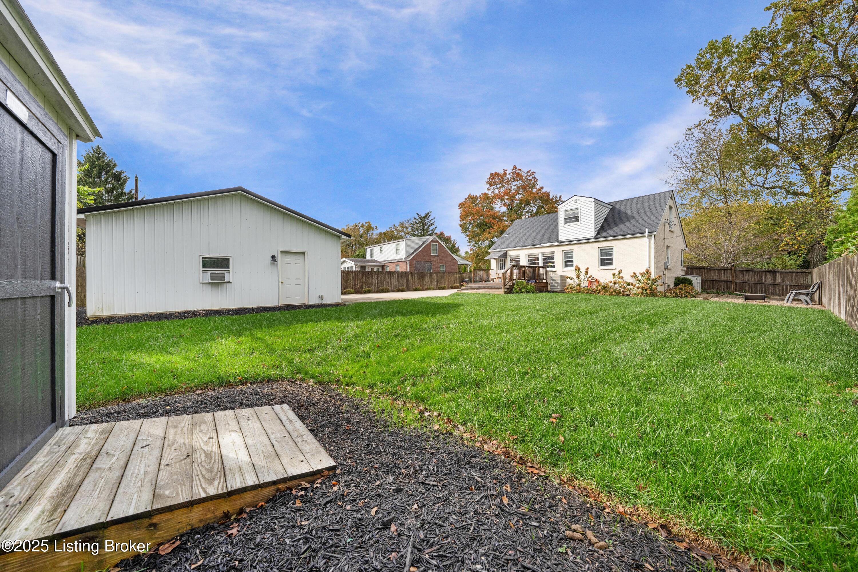 8806 Perry Rd