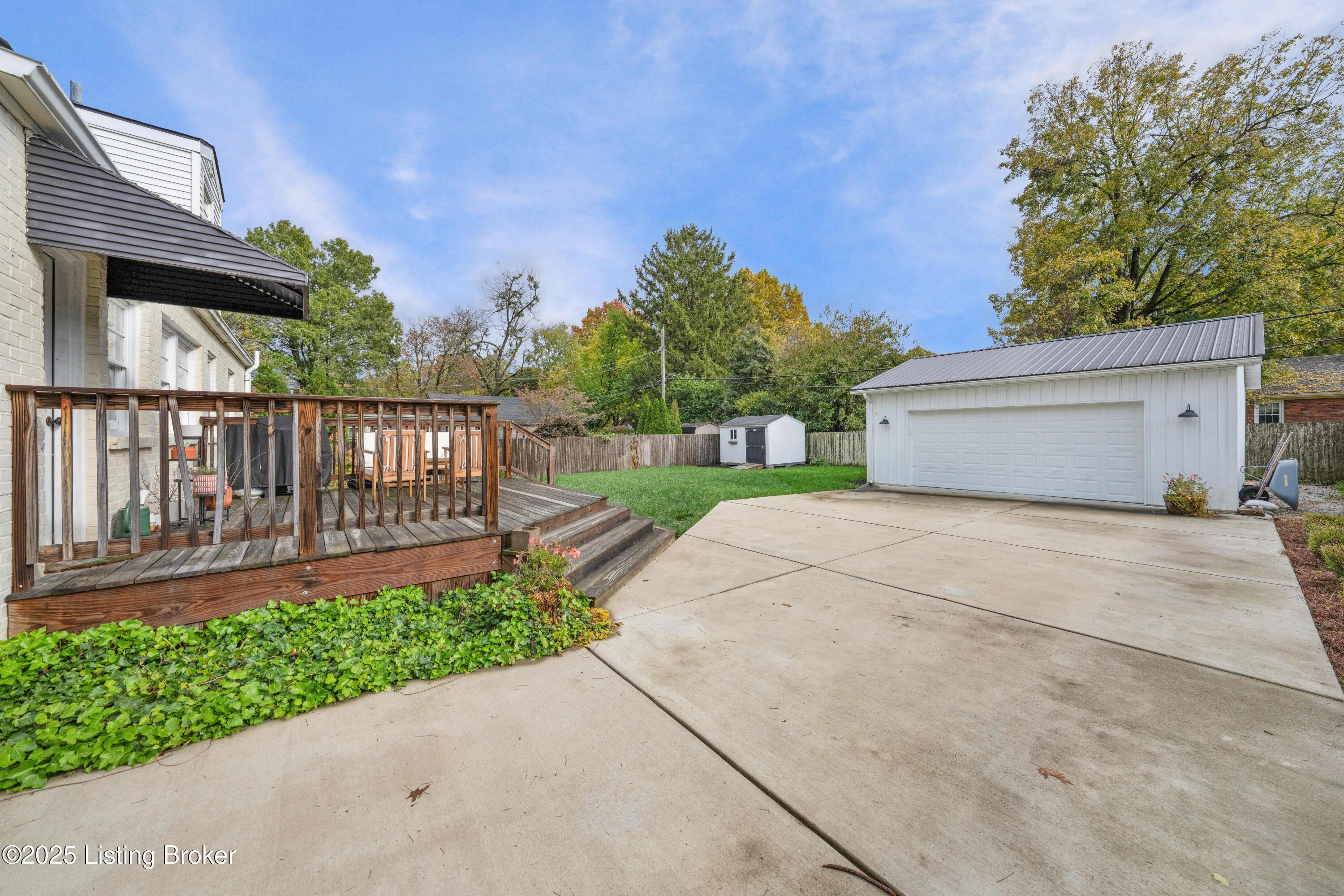 8806 Perry Rd