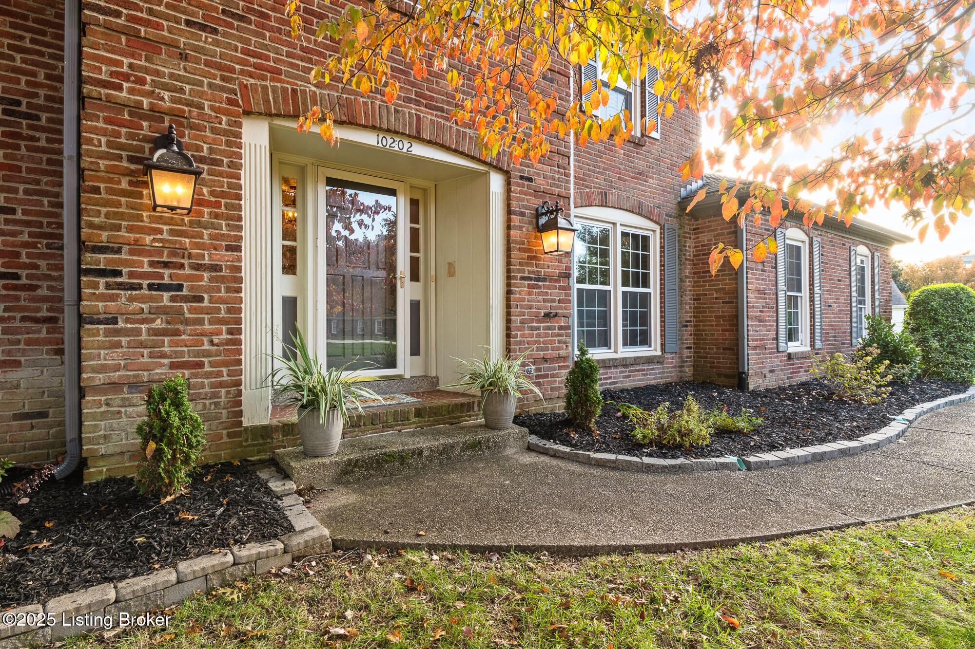 10202 Falling Tree Way