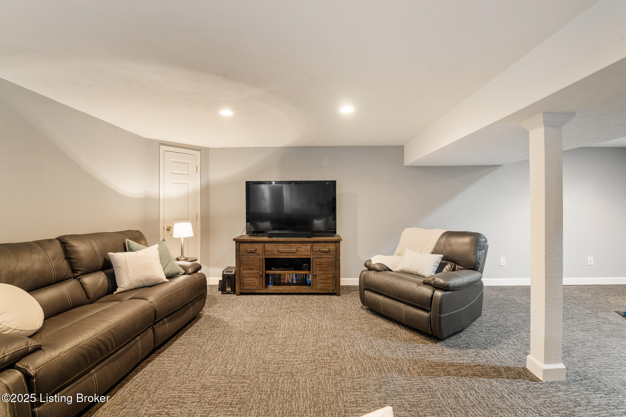 10202 Falling Tree Way