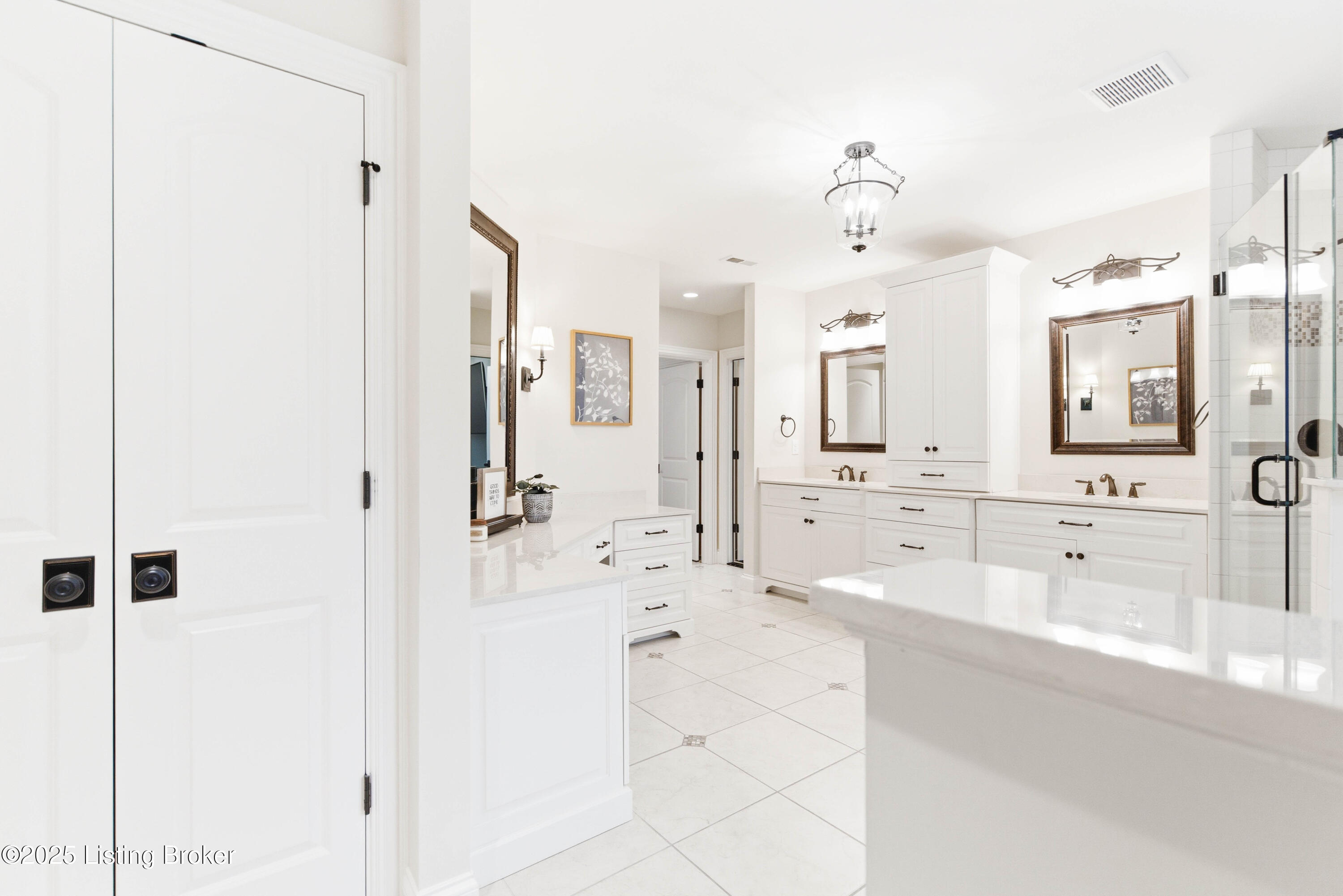 7607 Beechspring Farm Blvd