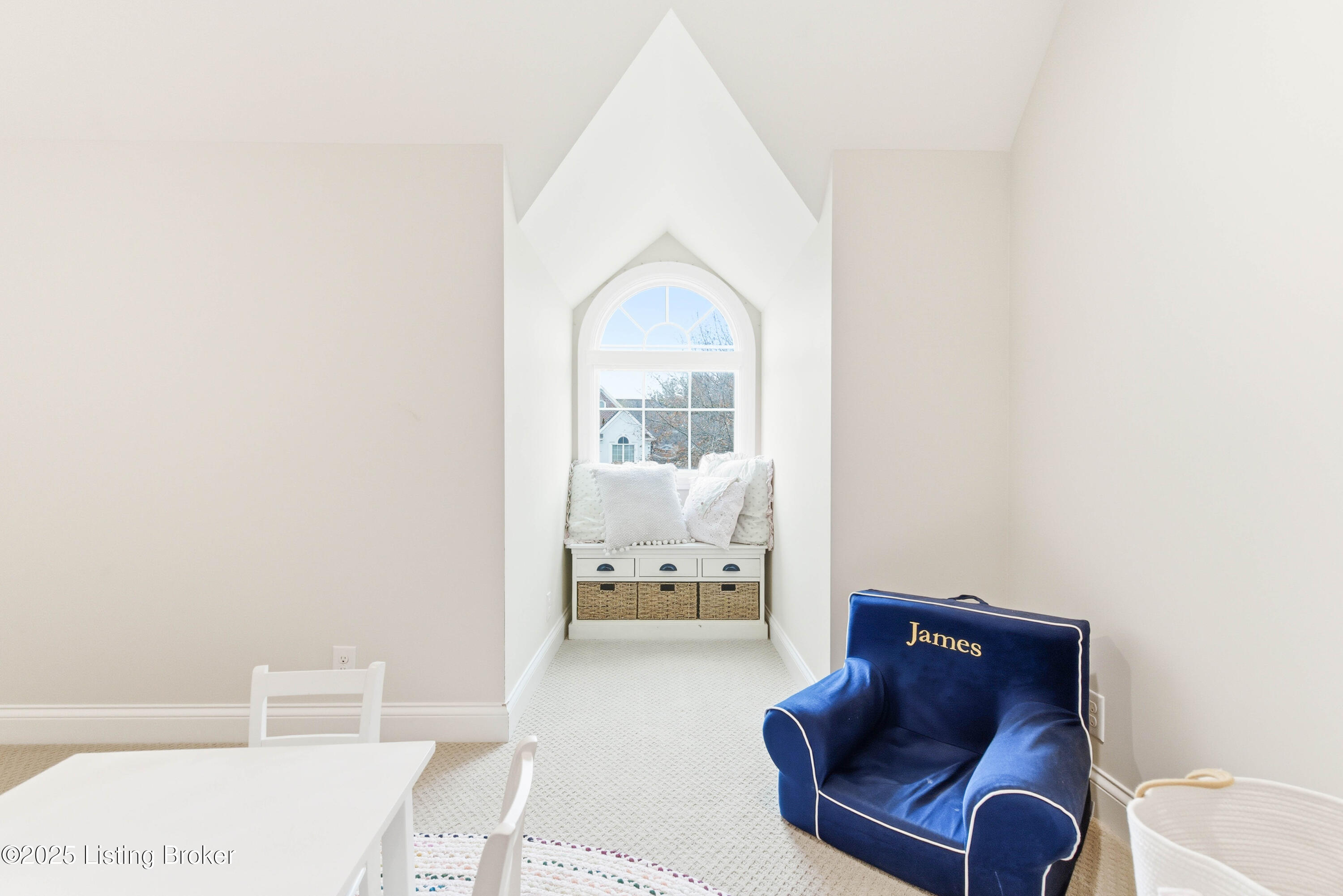 7607 Beechspring Farm Blvd