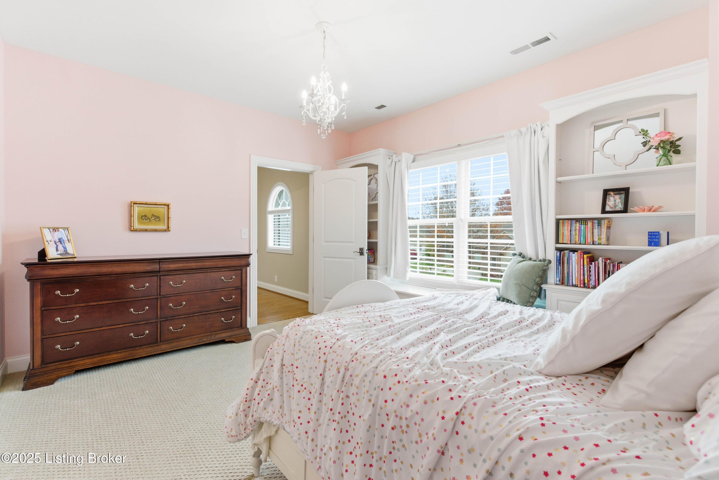 7607 Beechspring Farm Blvd