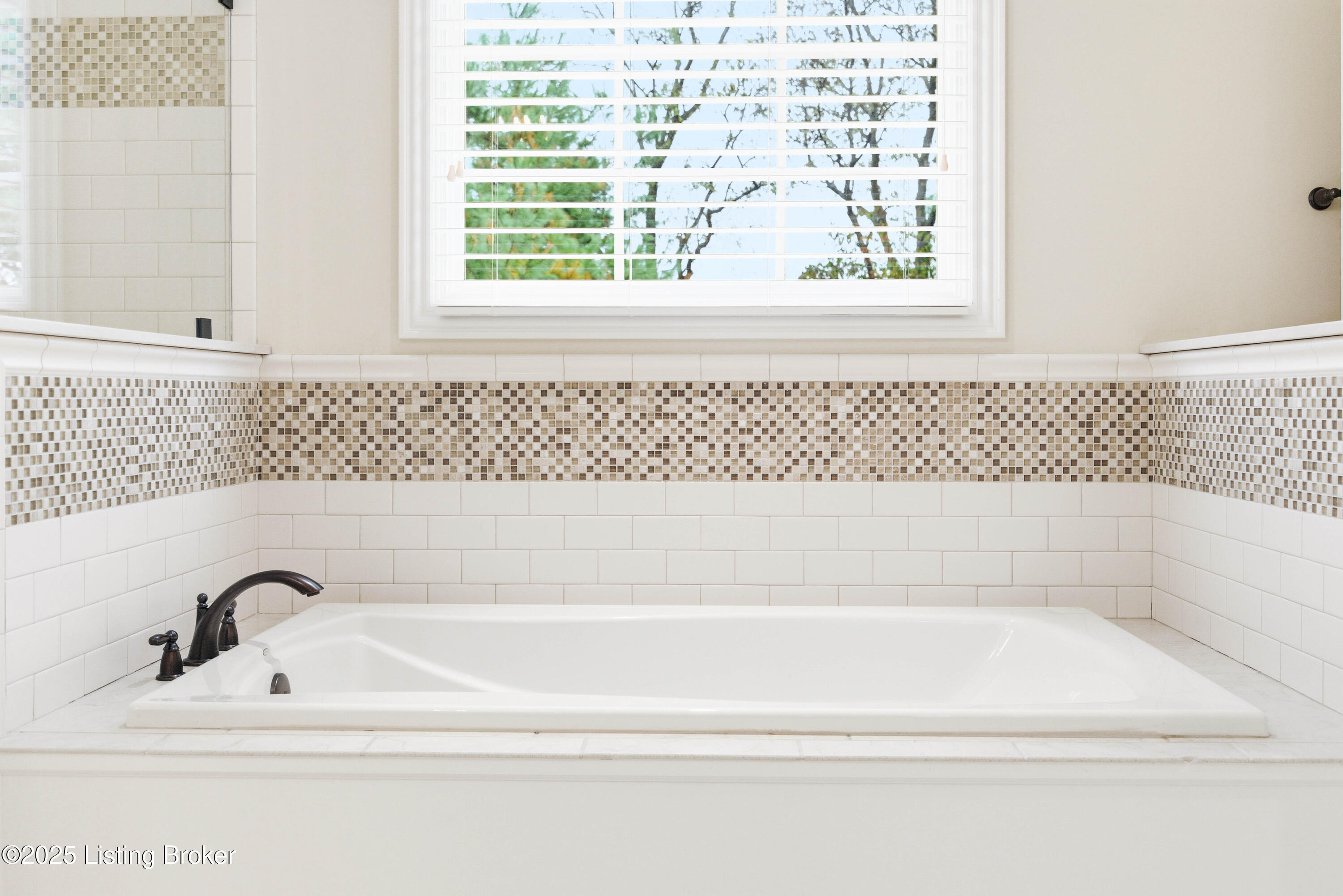 7607 Beechspring Farm Blvd