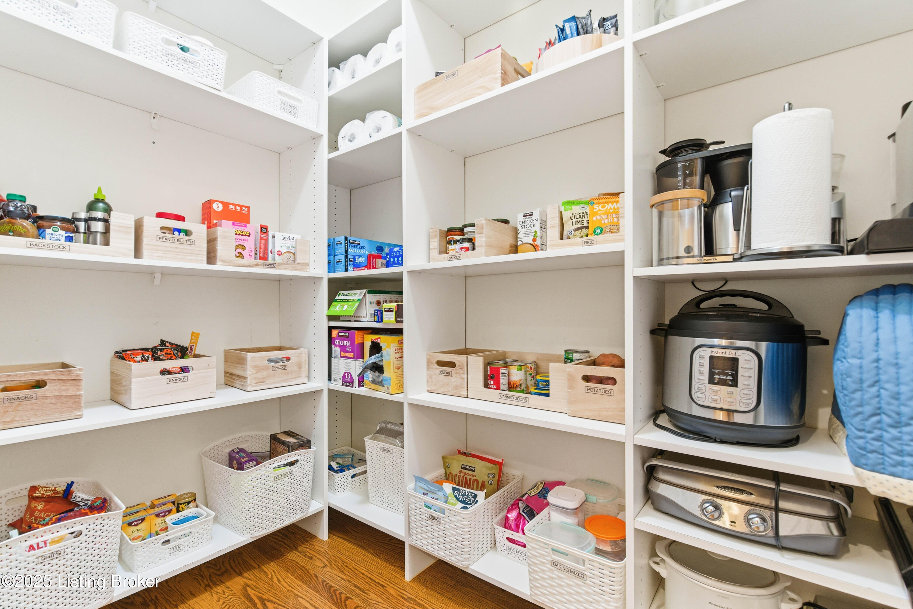 7607 Beechspring Farm Blvd