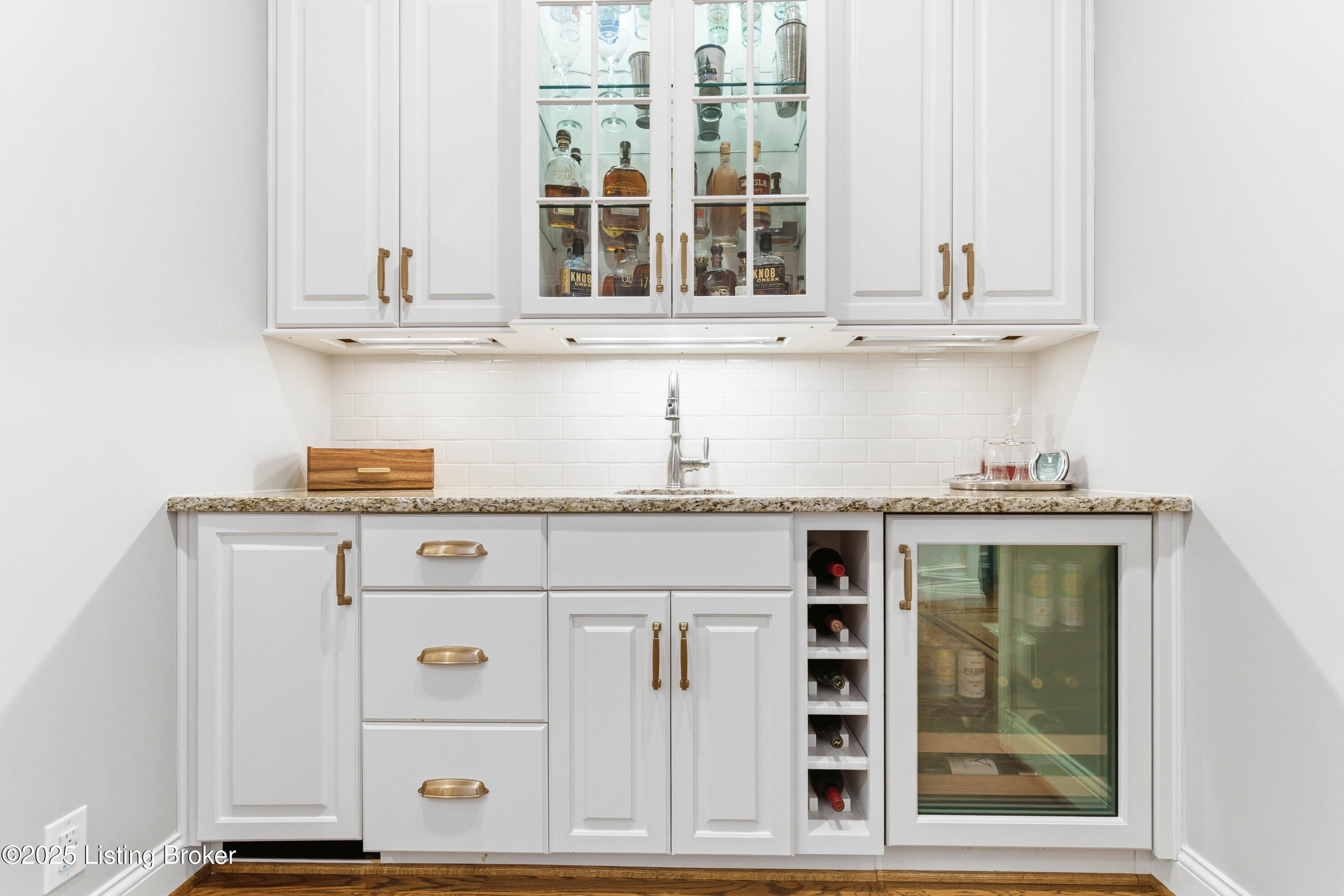 7607 Beechspring Farm Blvd