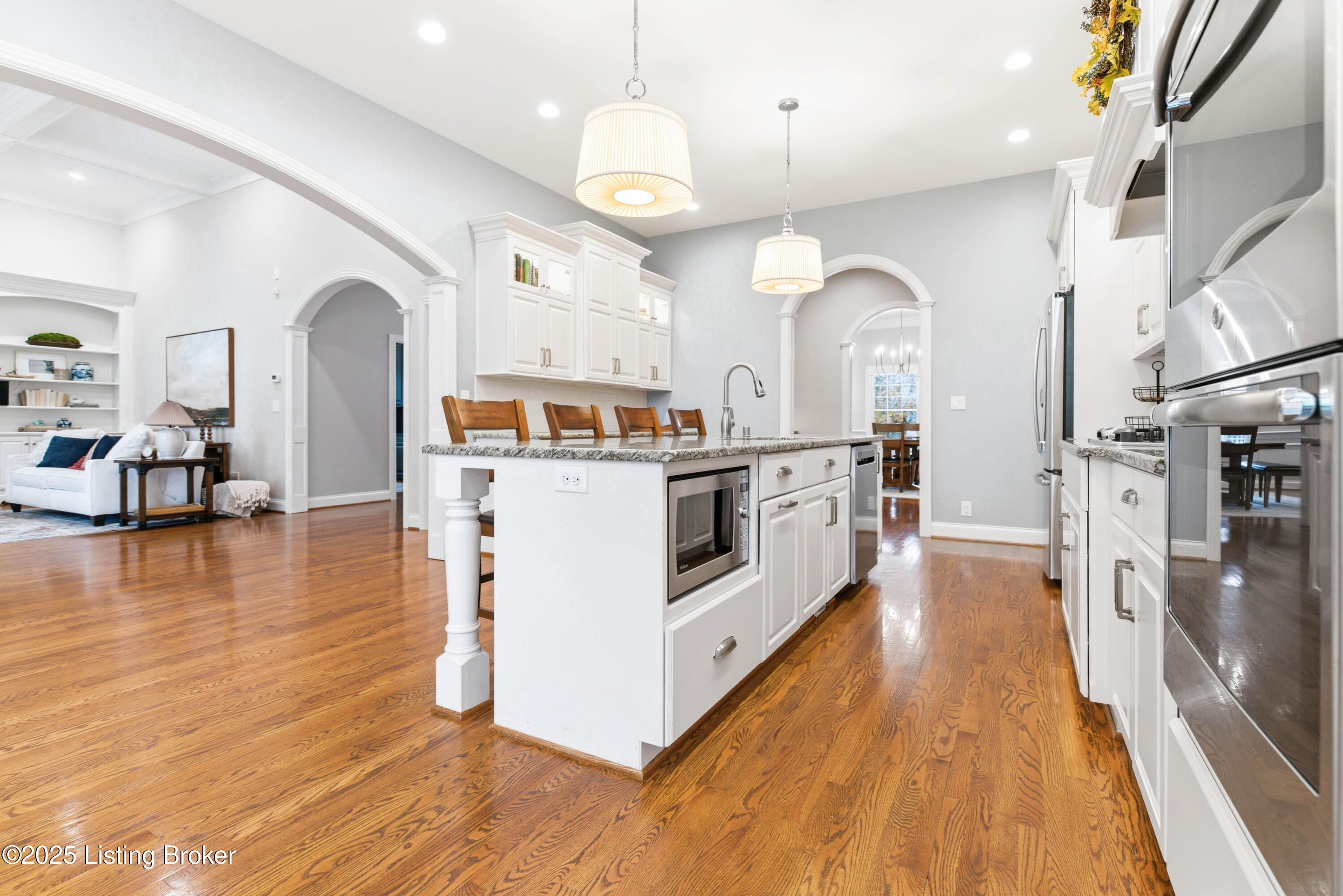 7607 Beechspring Farm Blvd