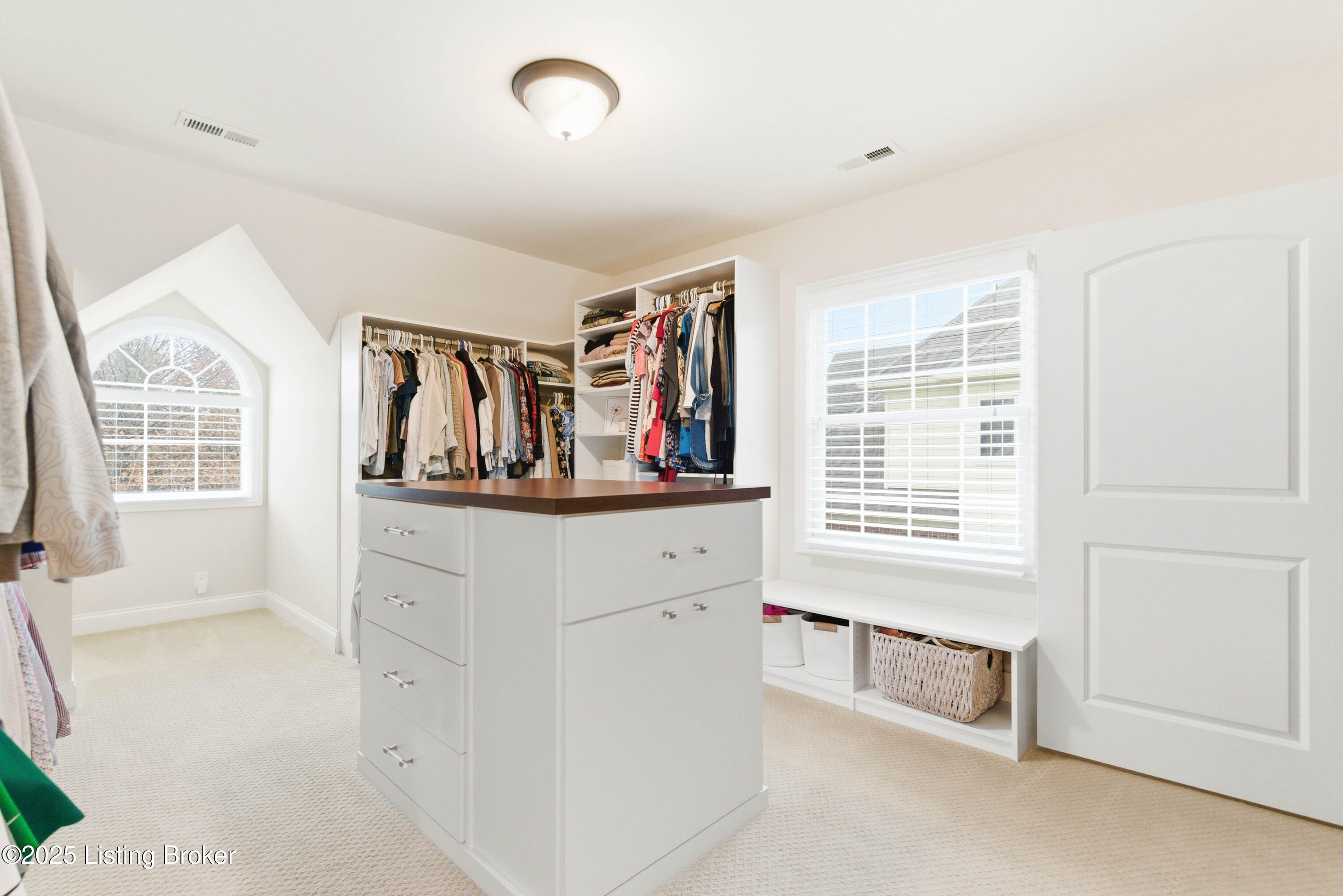 7607 Beechspring Farm Blvd