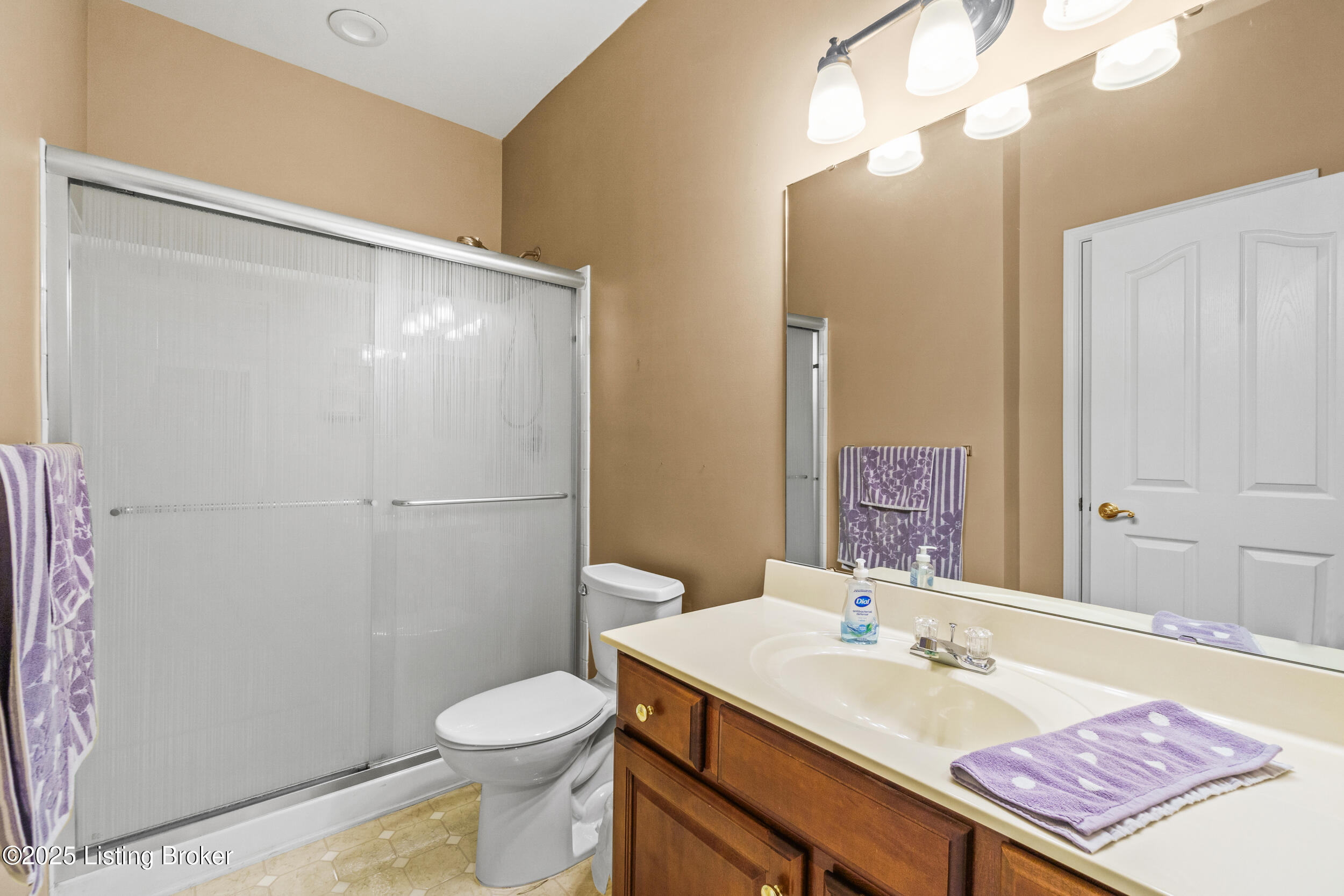 1100 Swan Pointe Blvd