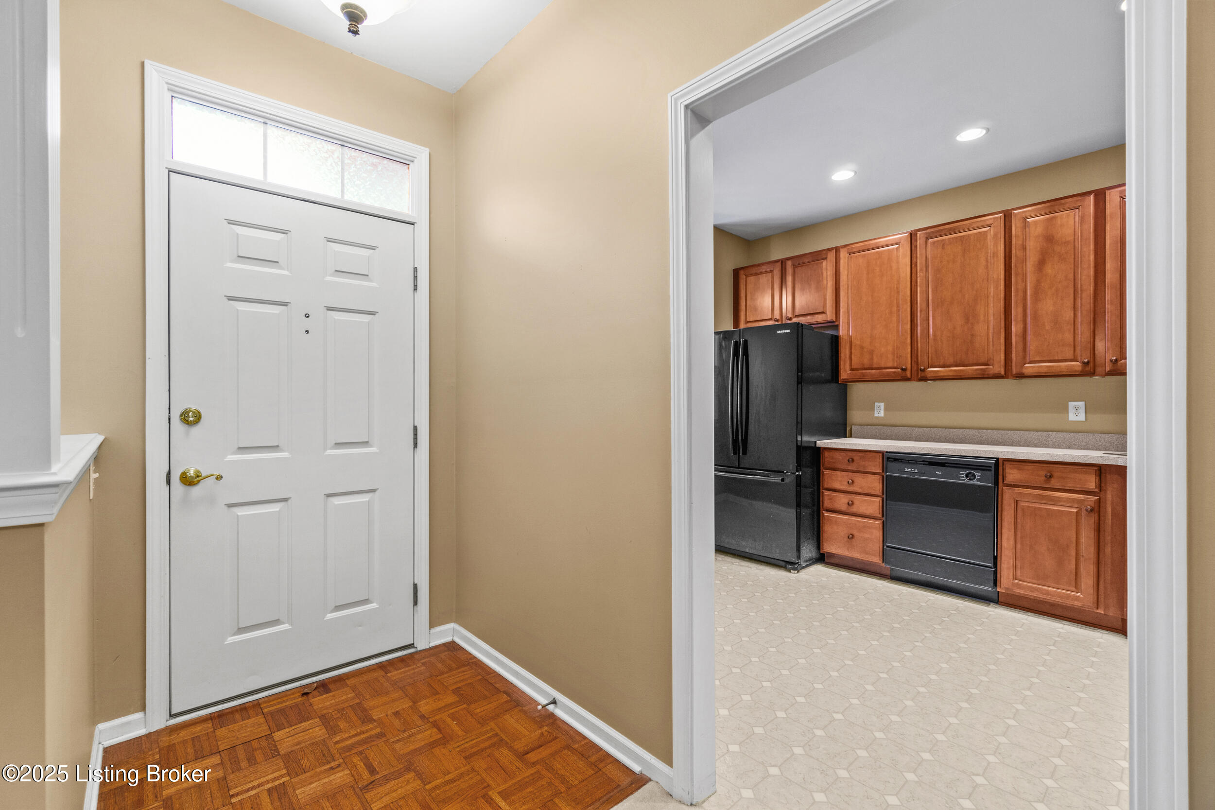 1100 Swan Pointe Blvd