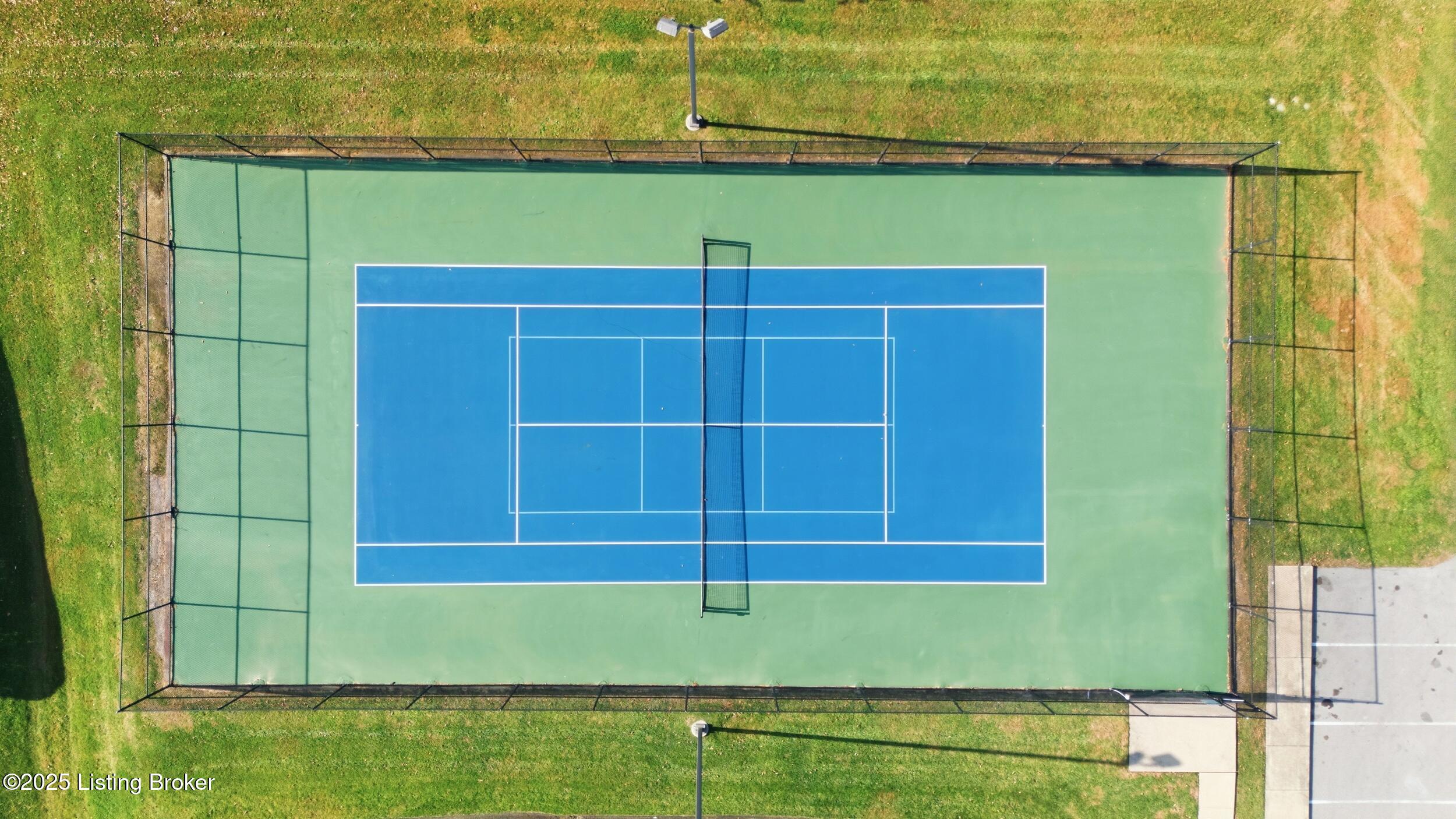 1100 Swan Pointe Blvd