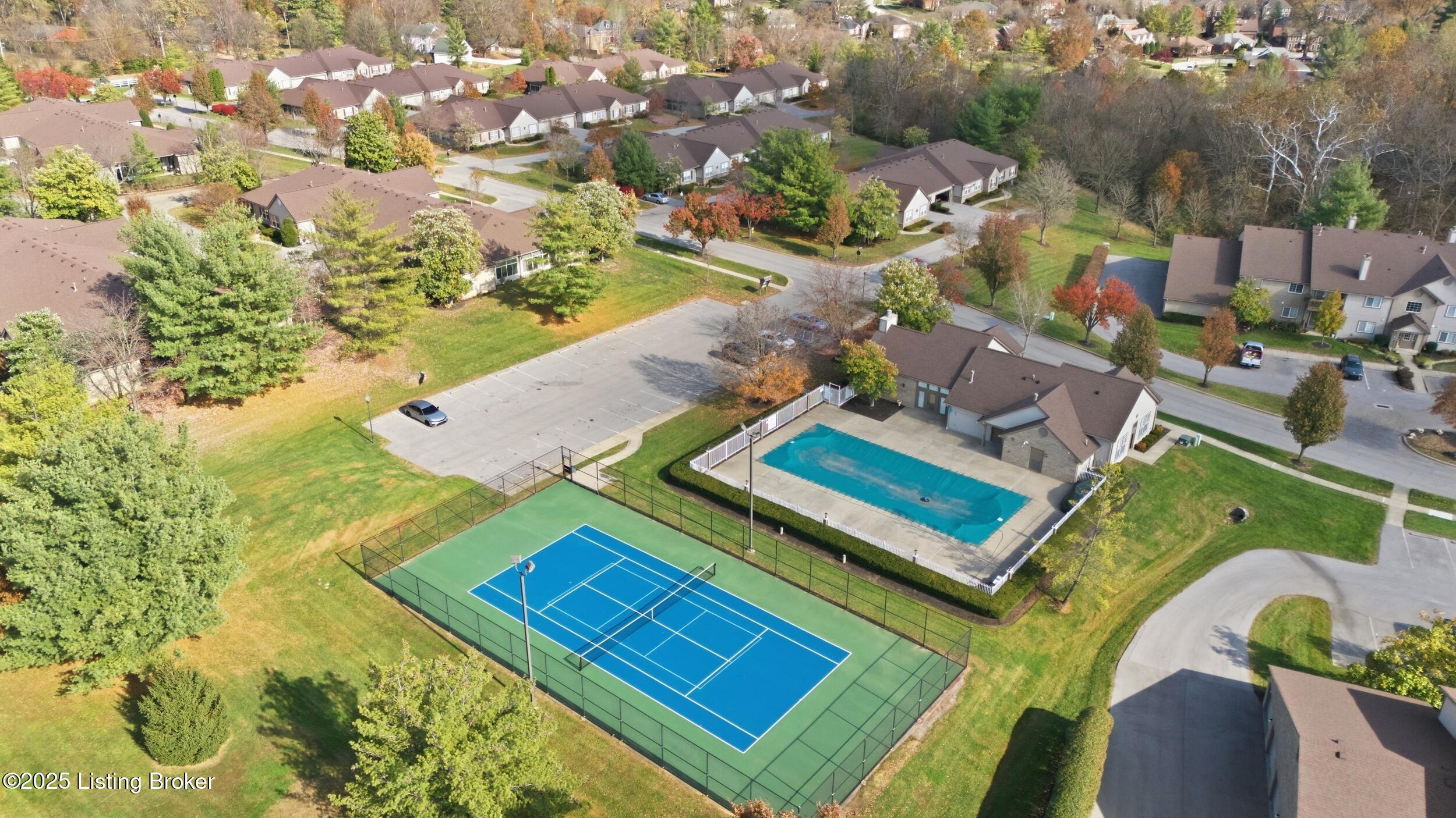 1100 Swan Pointe Blvd