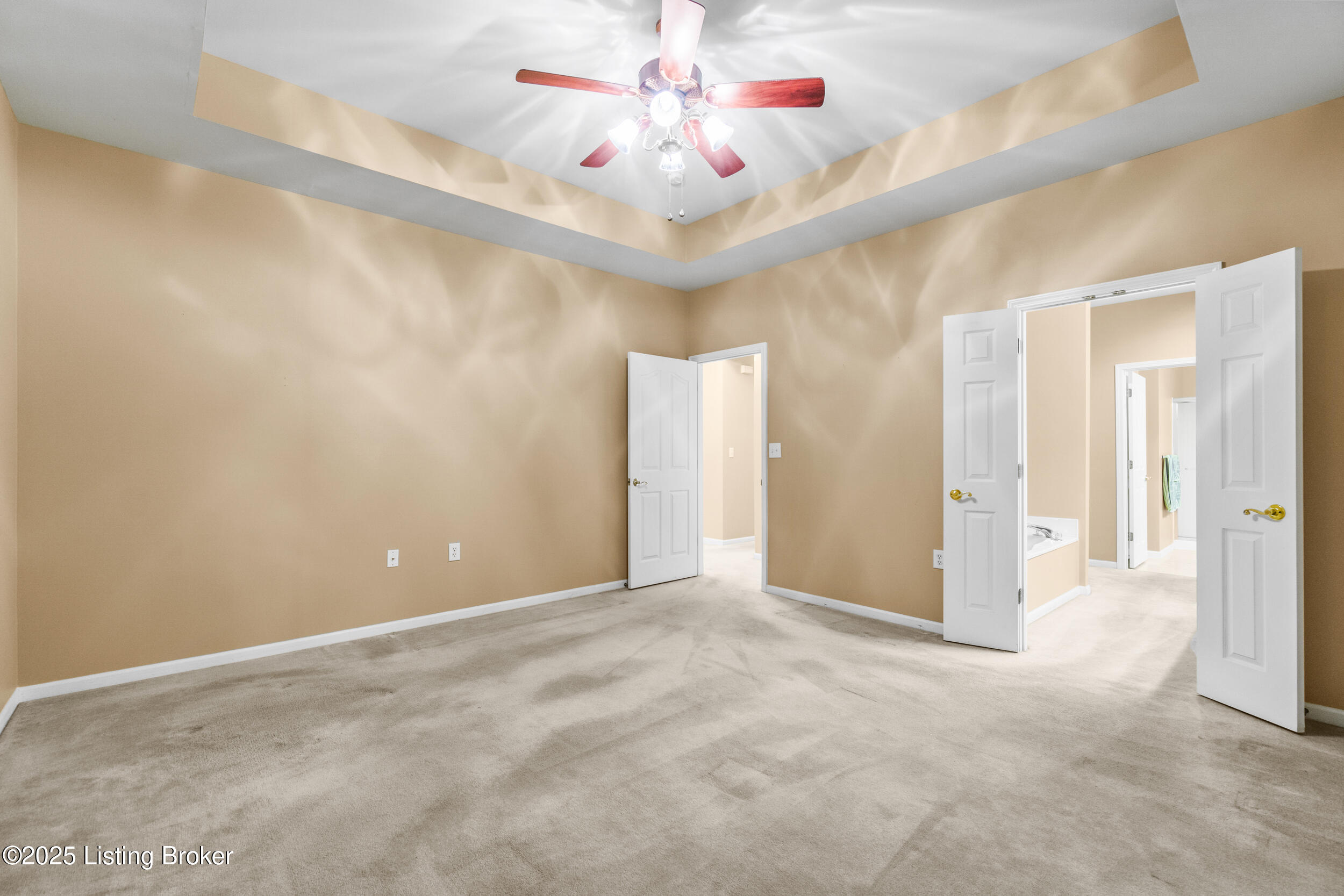 1100 Swan Pointe Blvd