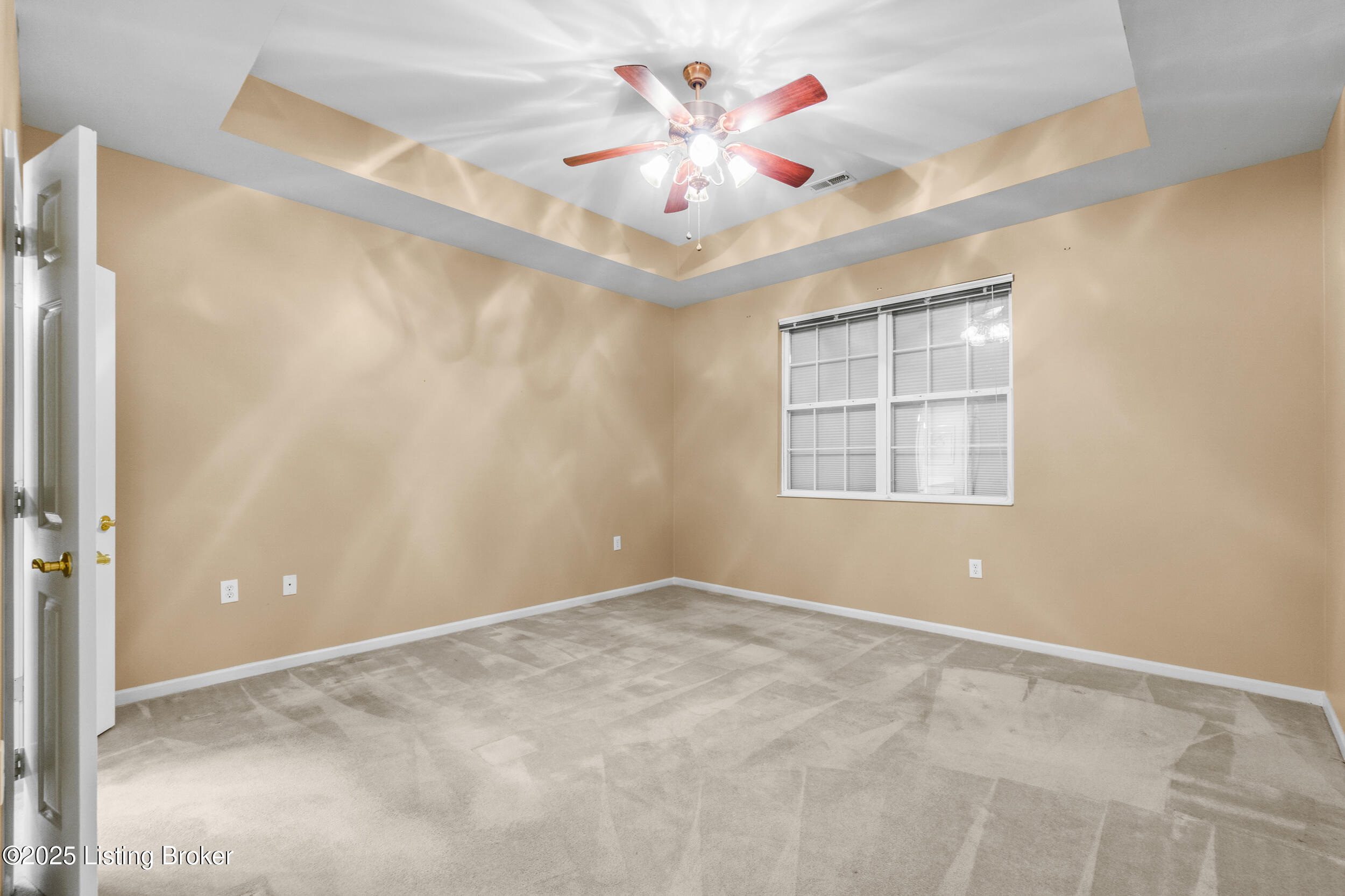 1100 Swan Pointe Blvd