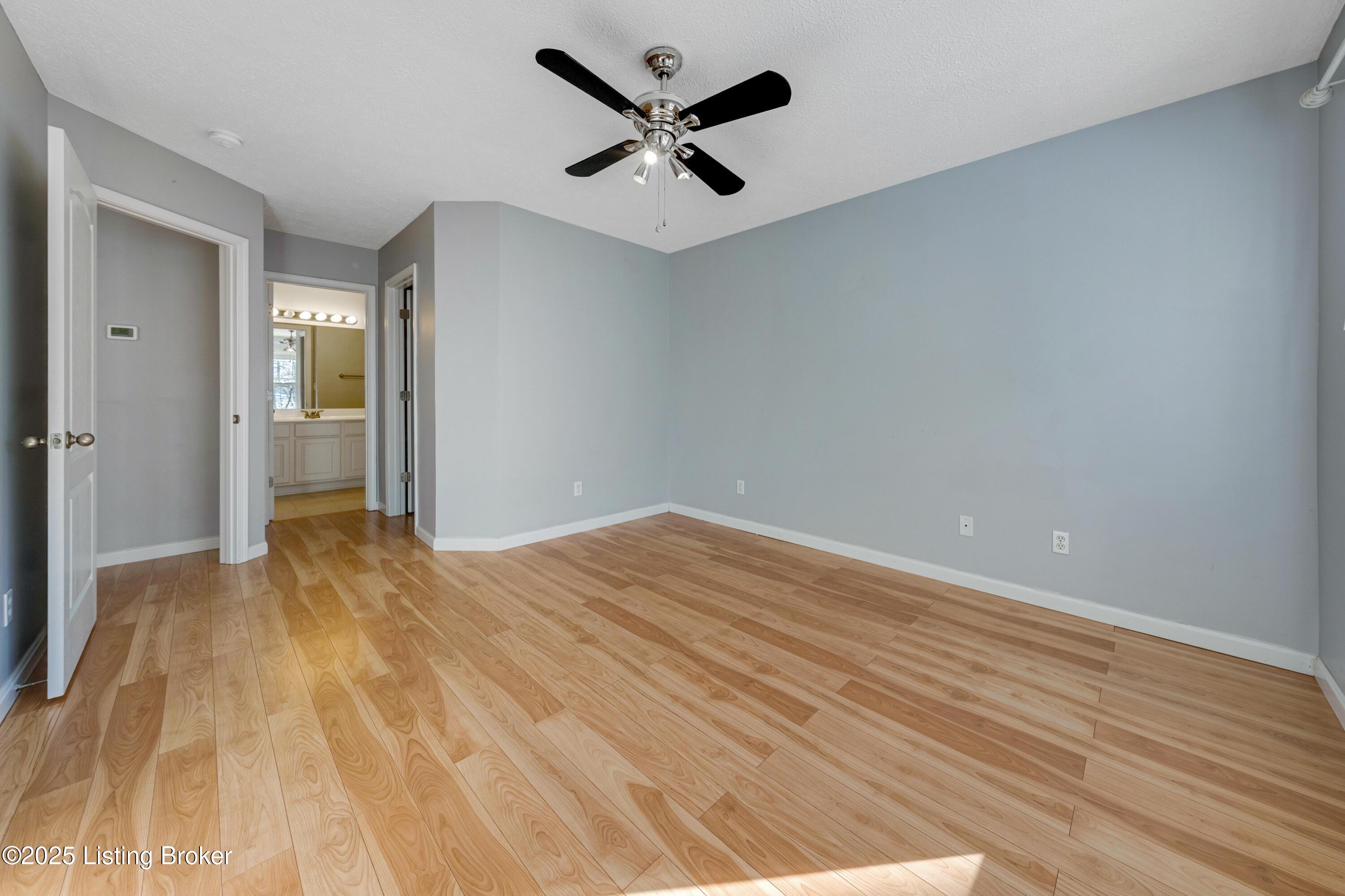 9206 Hawthorne Pointe Dr UNIT 202