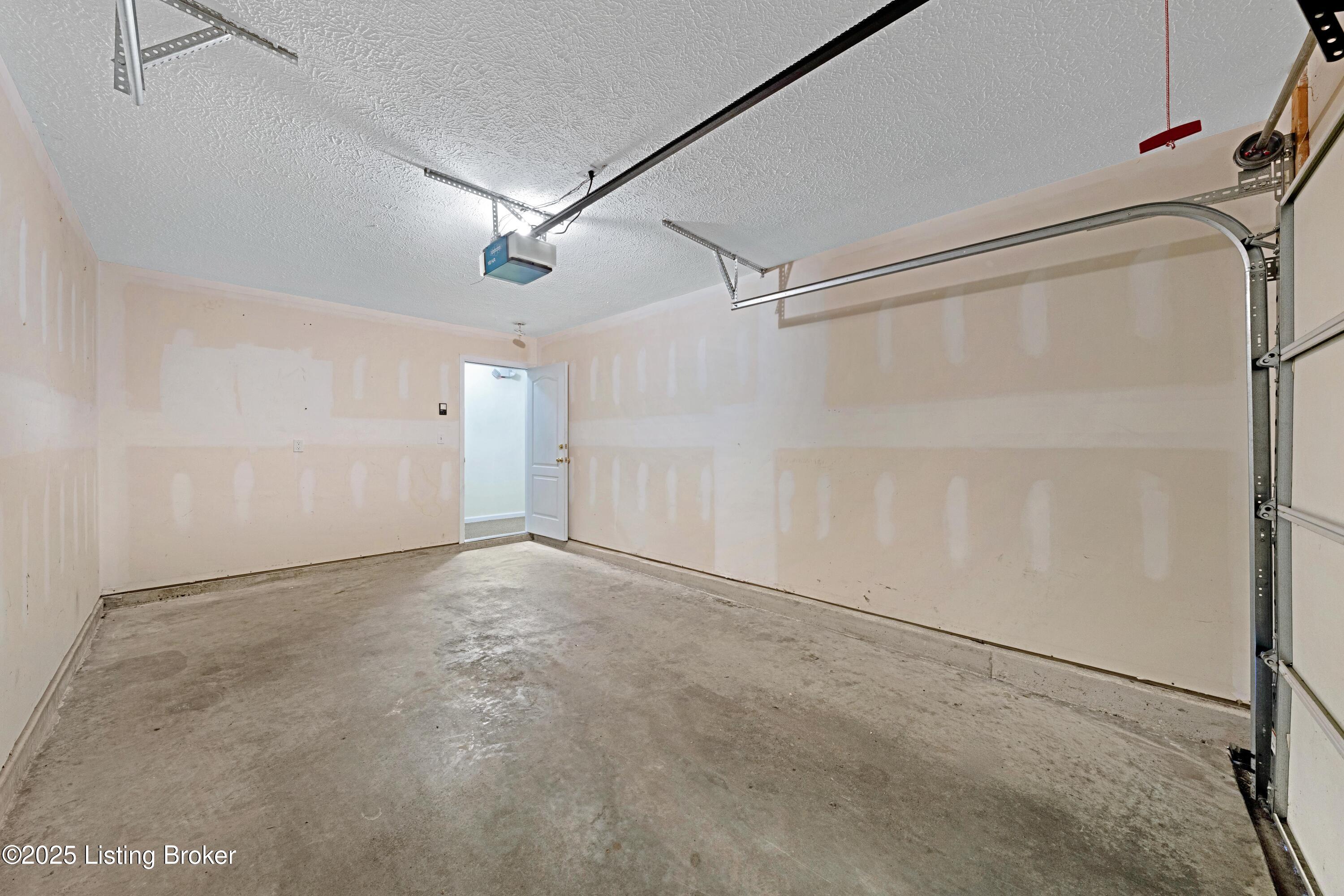 9206 Hawthorne Pointe Dr UNIT 202