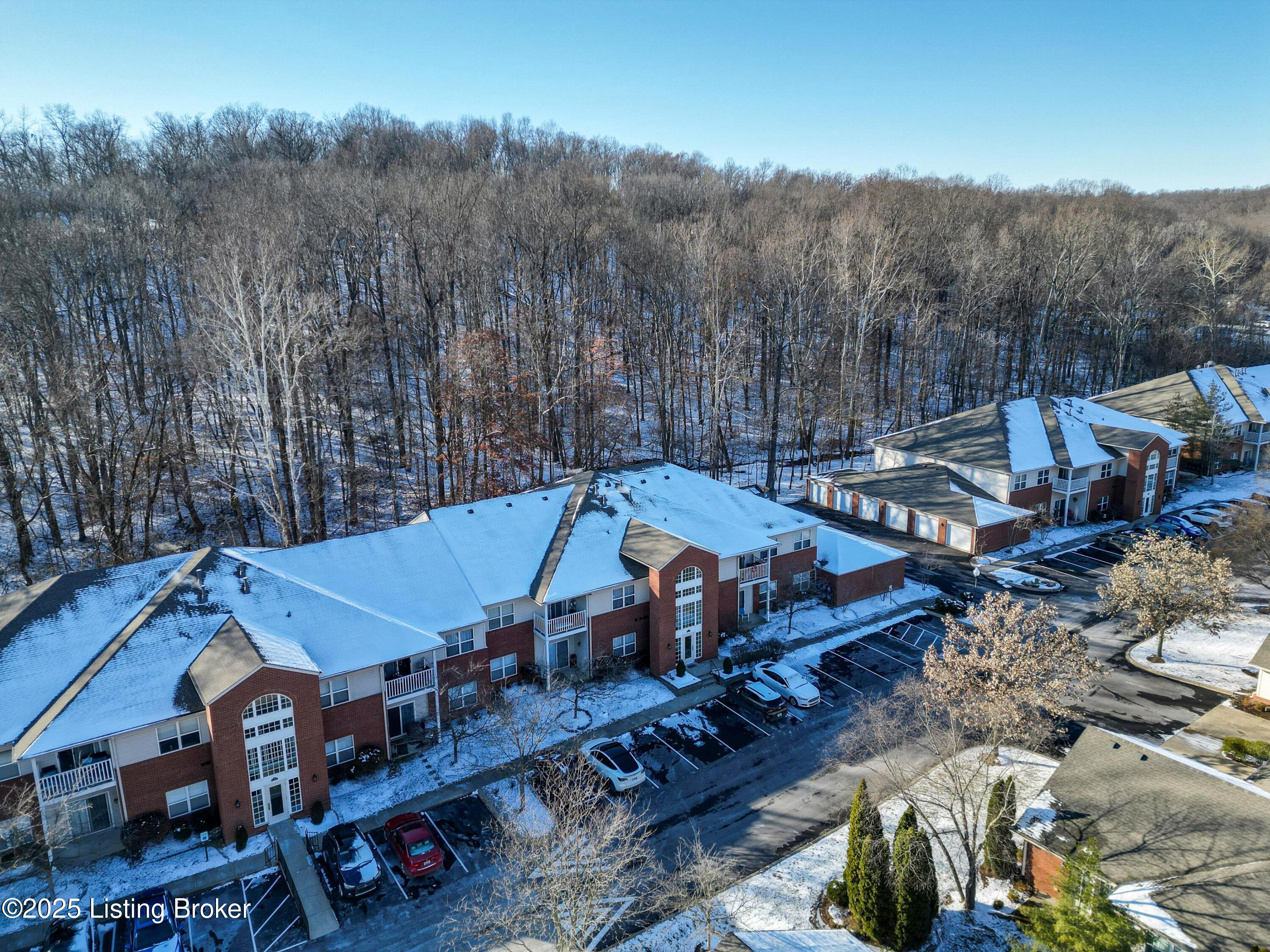 9206 Hawthorne Pointe Dr UNIT 202