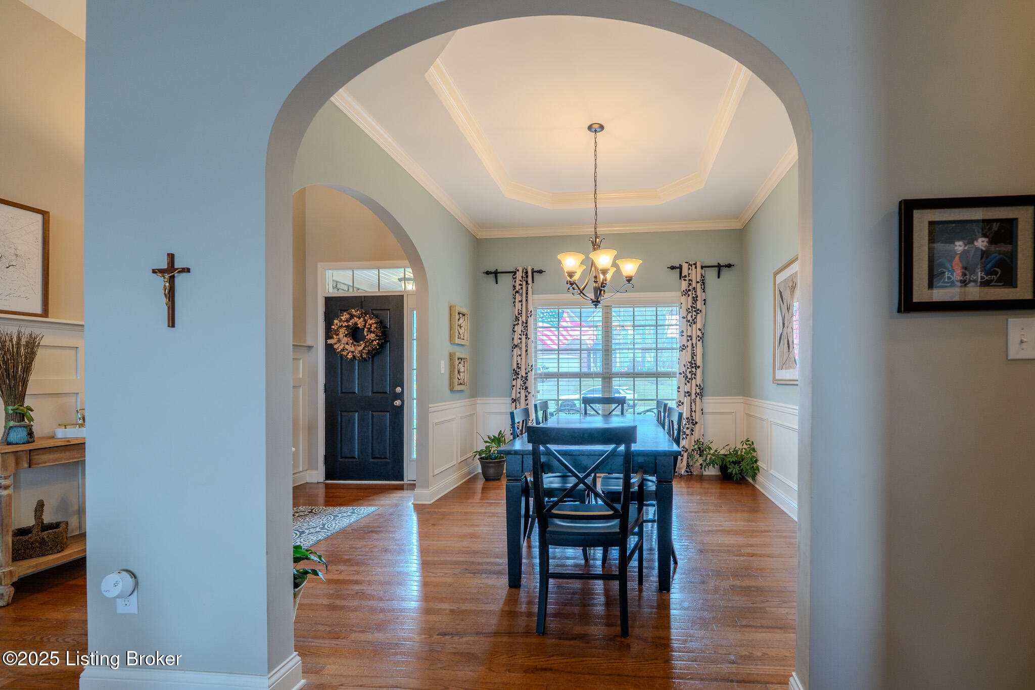 8017 Williamsgate Cir