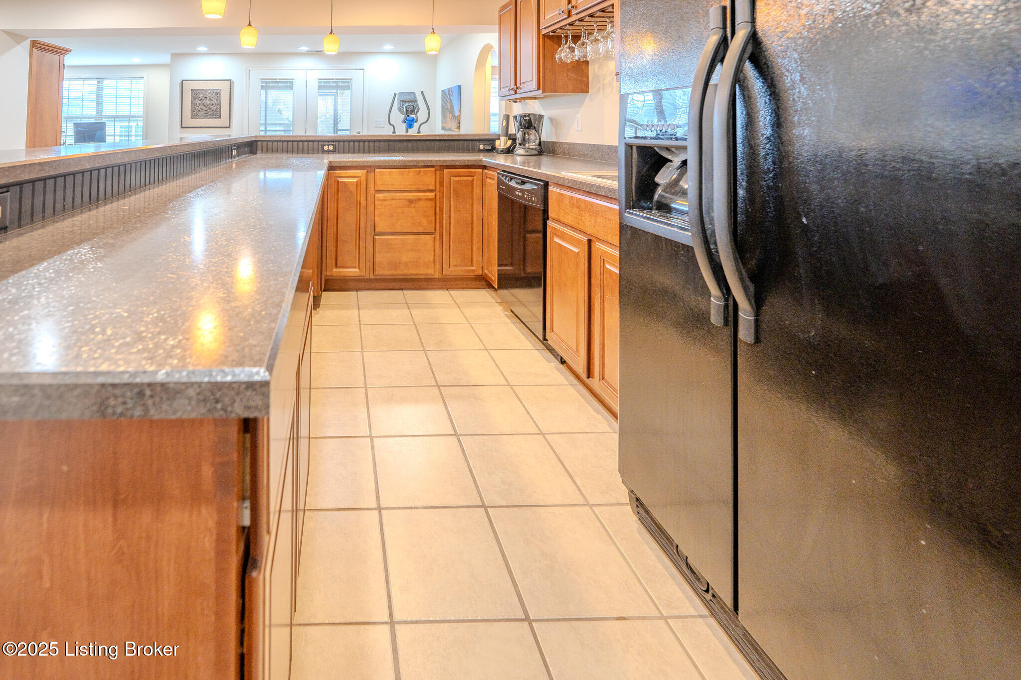 8017 Williamsgate Cir