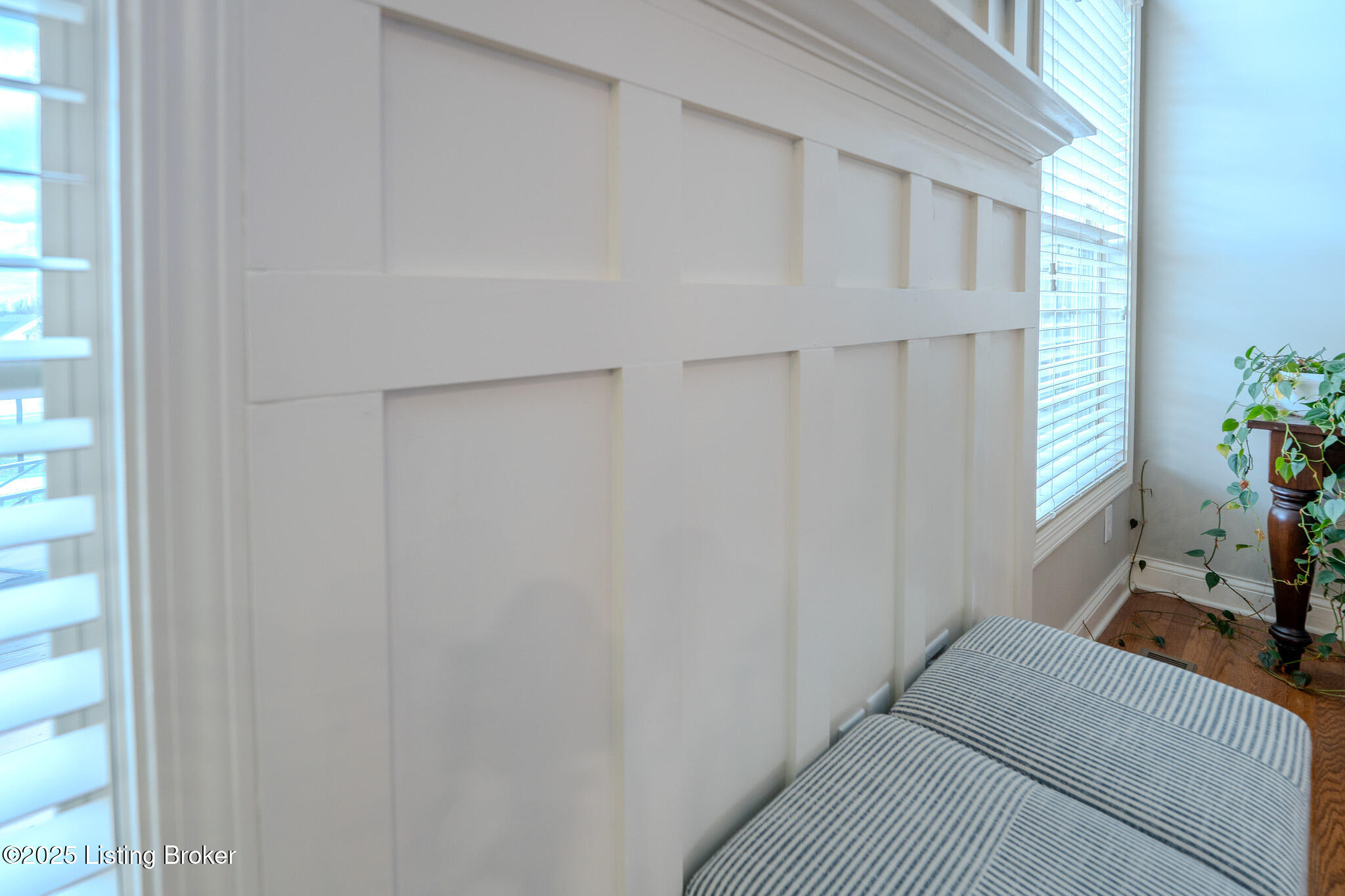 8017 Williamsgate Cir