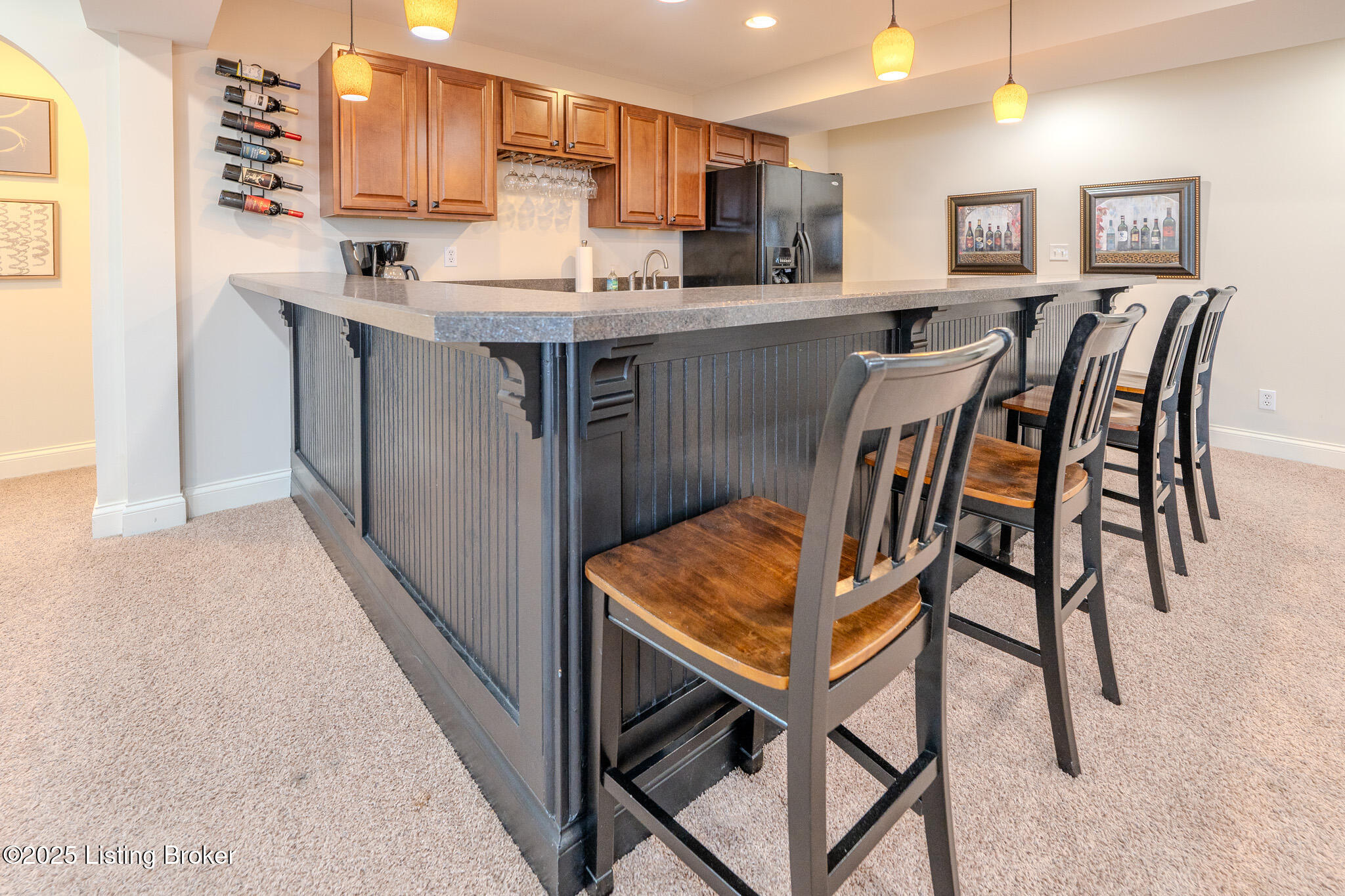 8017 Williamsgate Cir