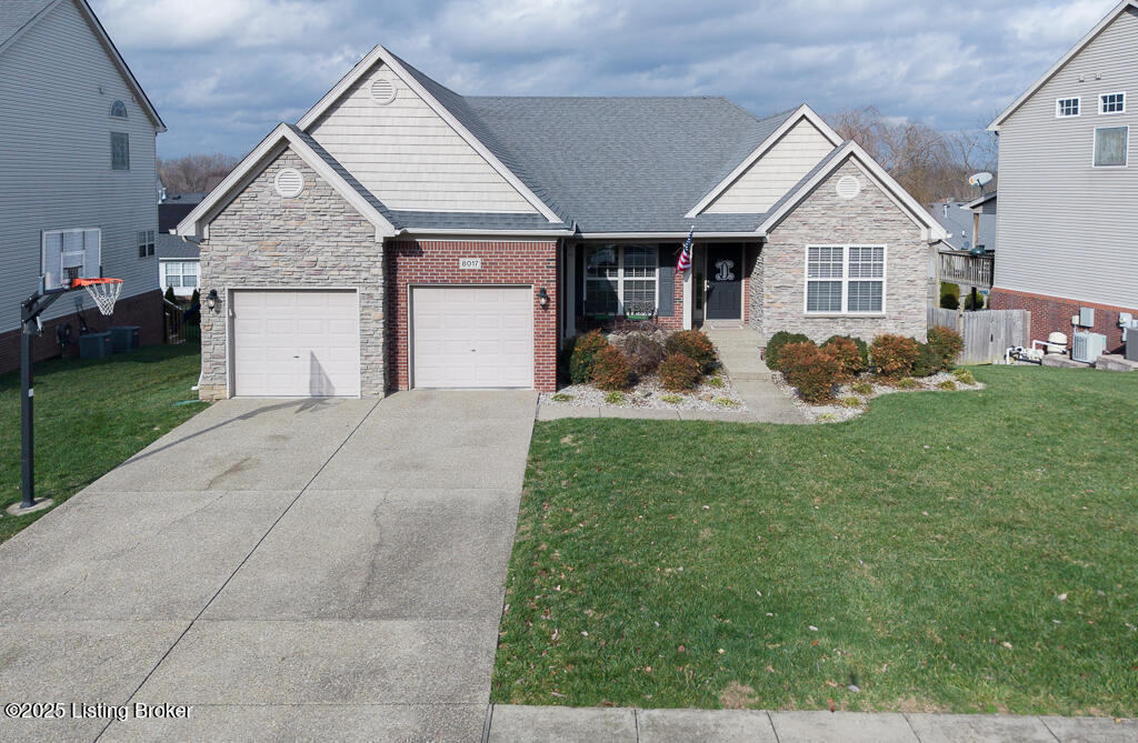 8017 Williamsgate Cir